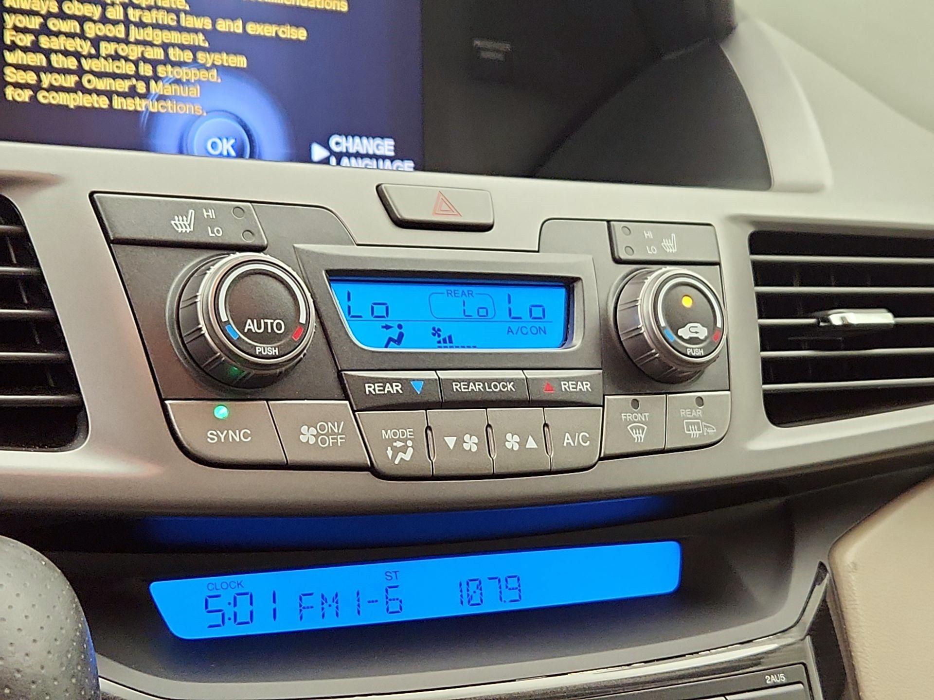 Thumbnail: 2013 Honda Odyssey - 14