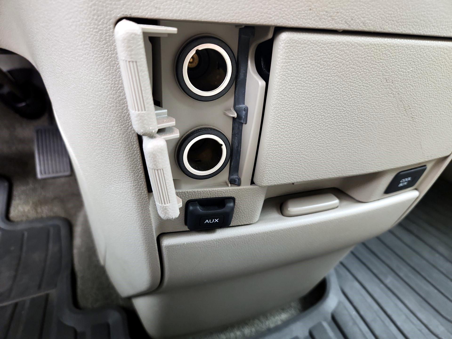 Thumbnail: 2013 Honda Odyssey - 16