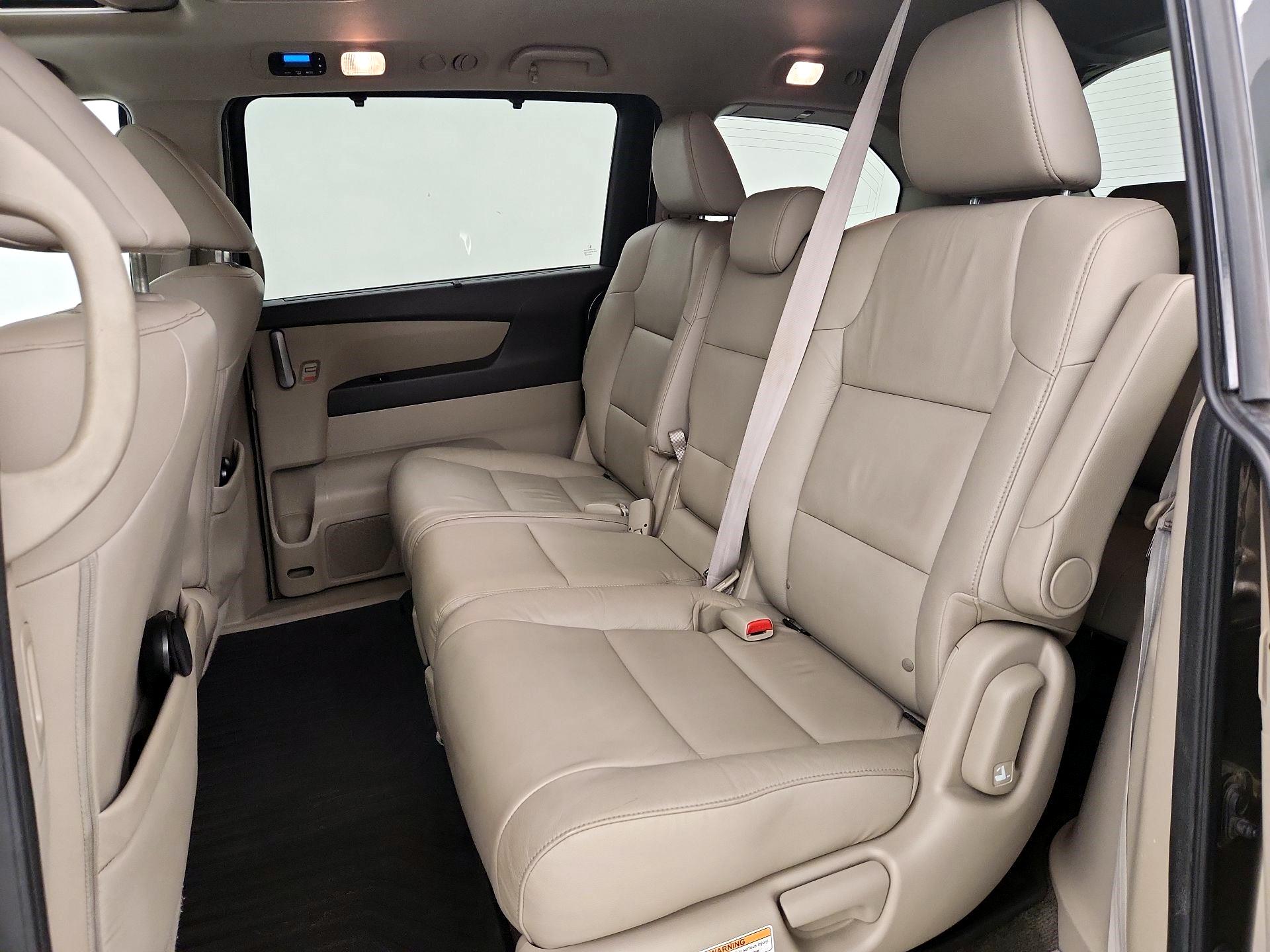 Thumbnail: 2013 Honda Odyssey - 18