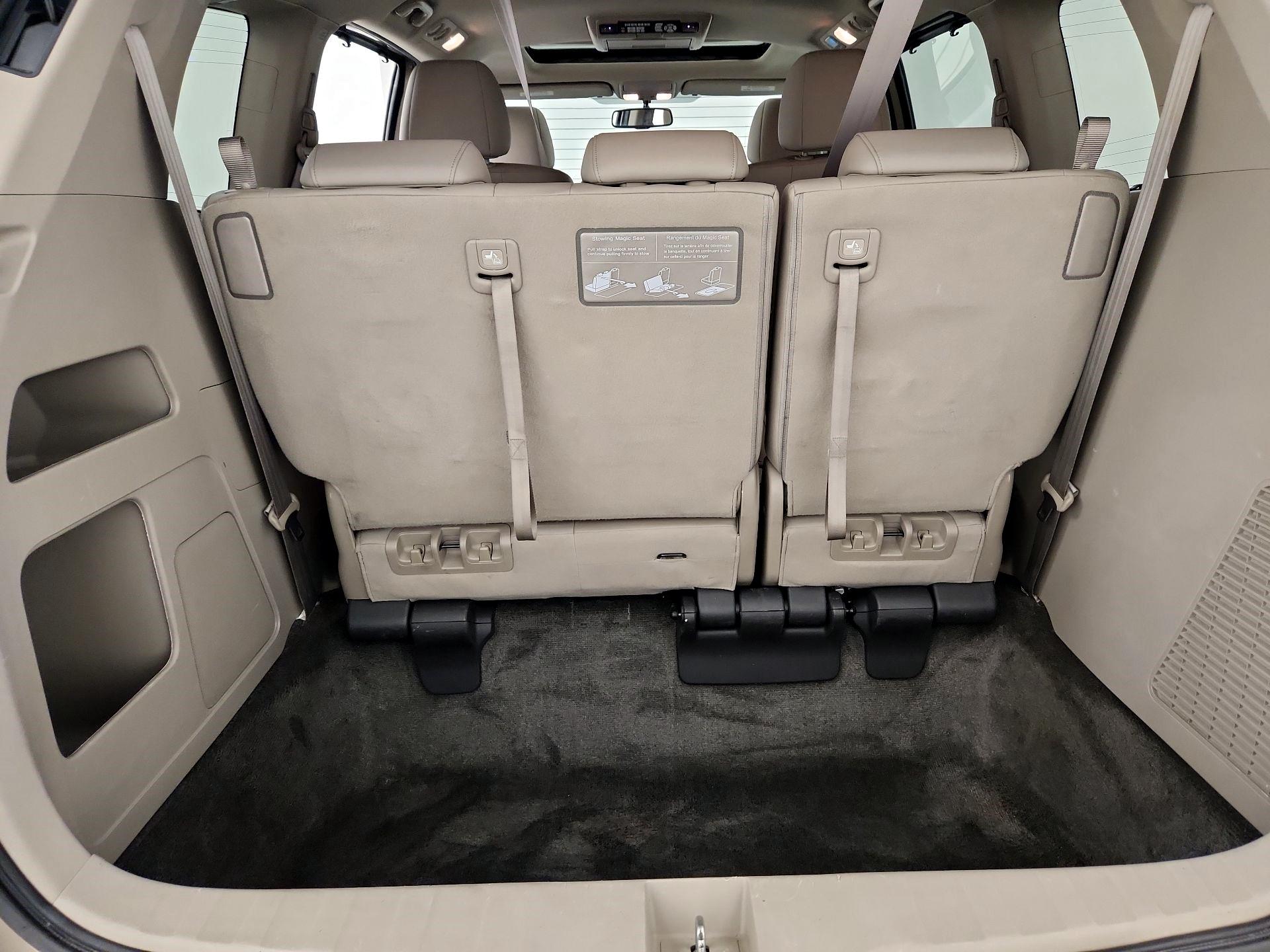 Thumbnail: 2013 Honda Odyssey - 20