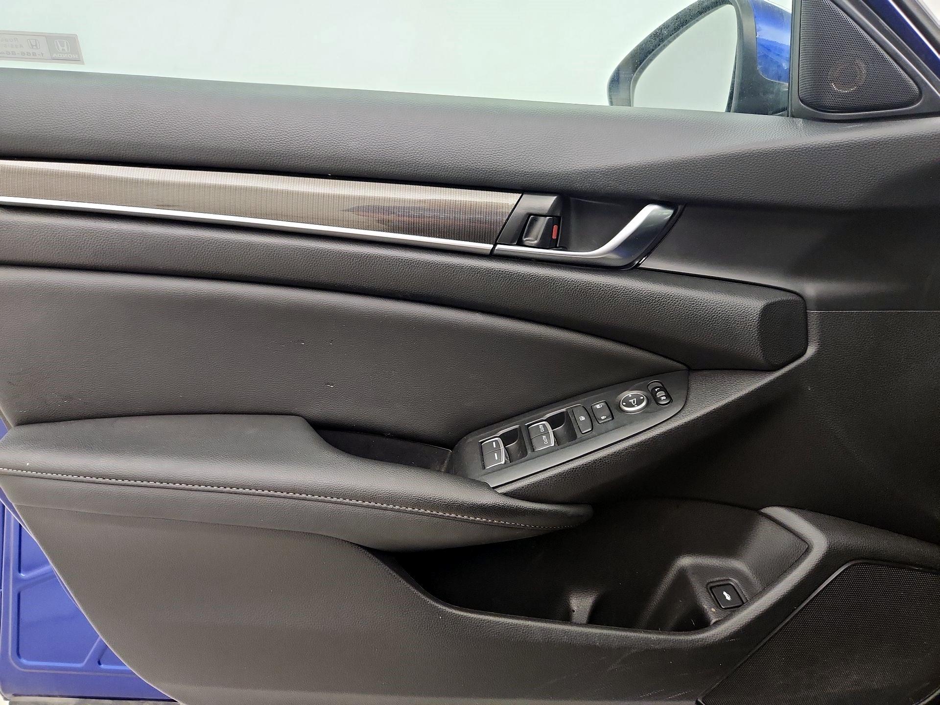 Thumbnail: 2020 Honda Accord - 10
