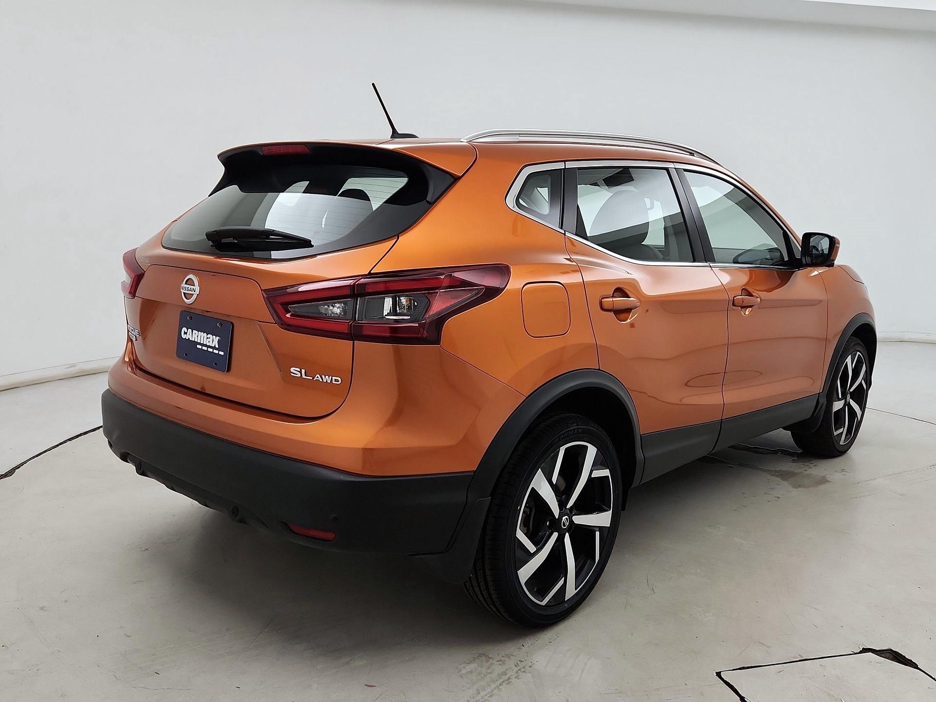Thumbnail: 2020 Nissan Rogue Sport - 5