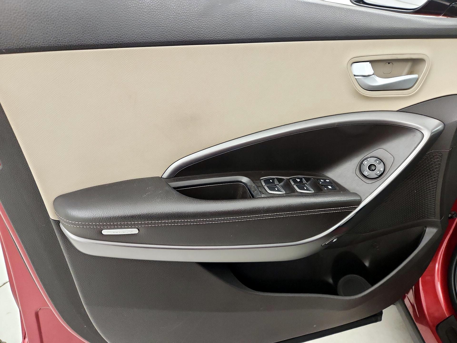 Thumbnail: 2014 Hyundai Santa Fe - 12