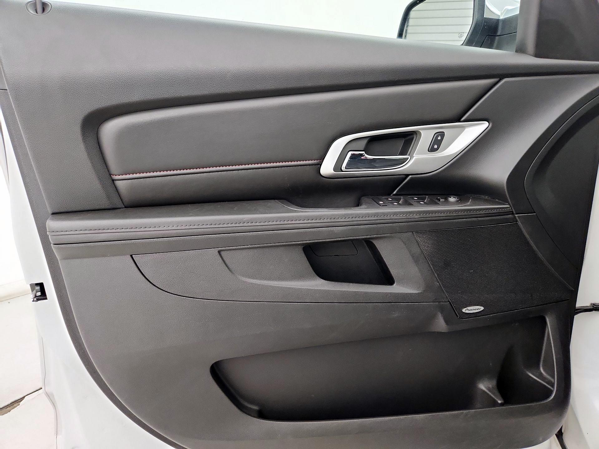 Thumbnail: 2017 GMC Terrain - 12