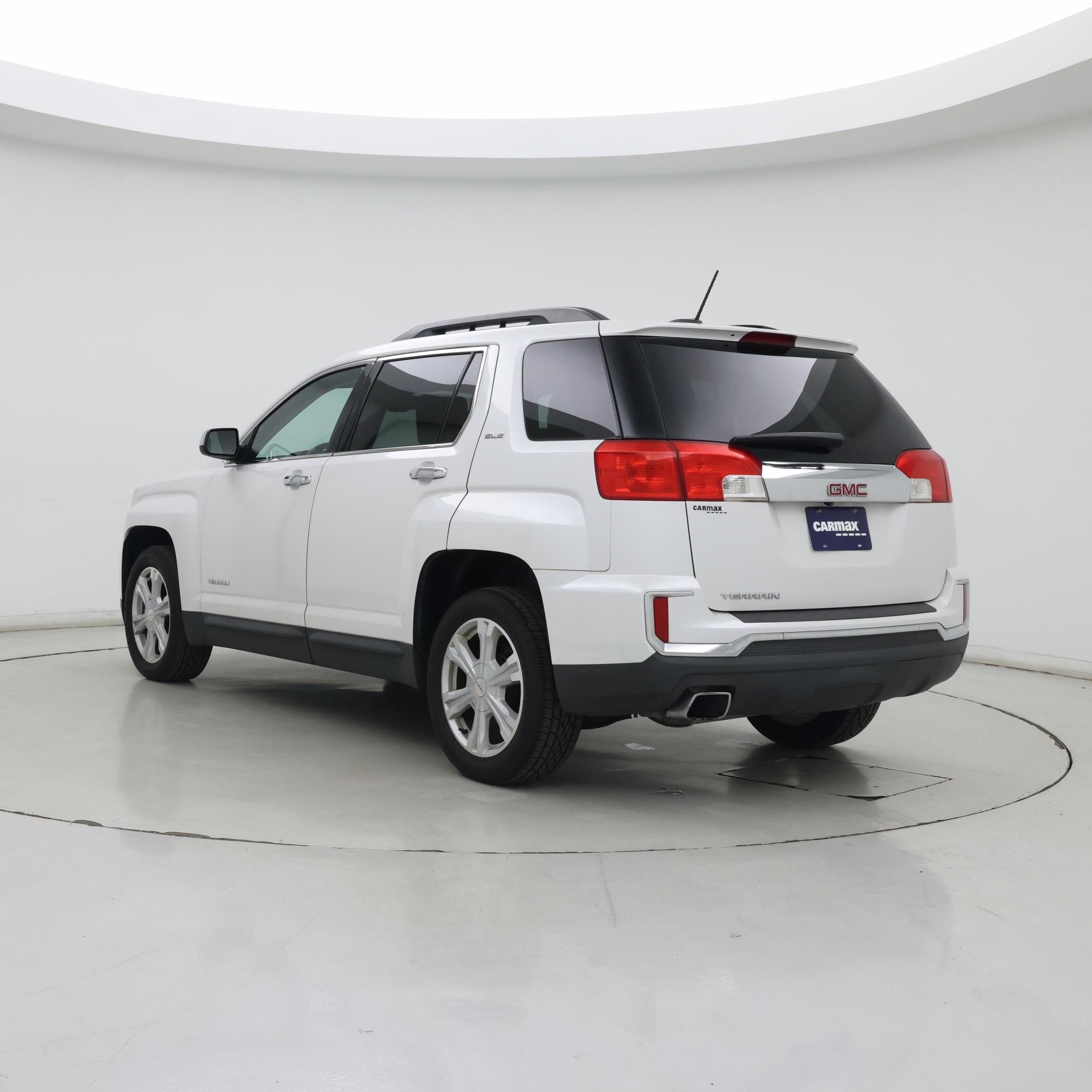 Thumbnail: 2017 GMC Terrain - 2