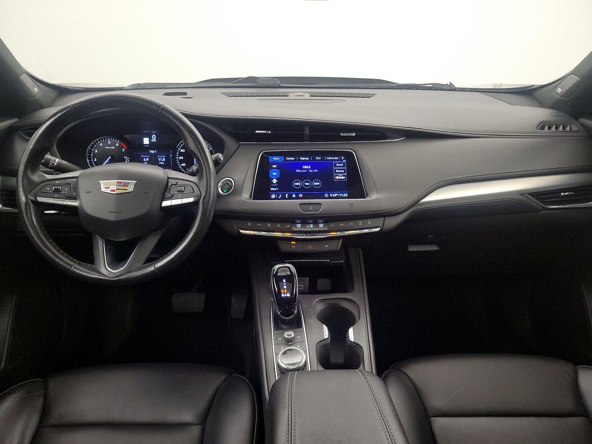 Thumbnail: 2020 Cadillac XT4 - 9