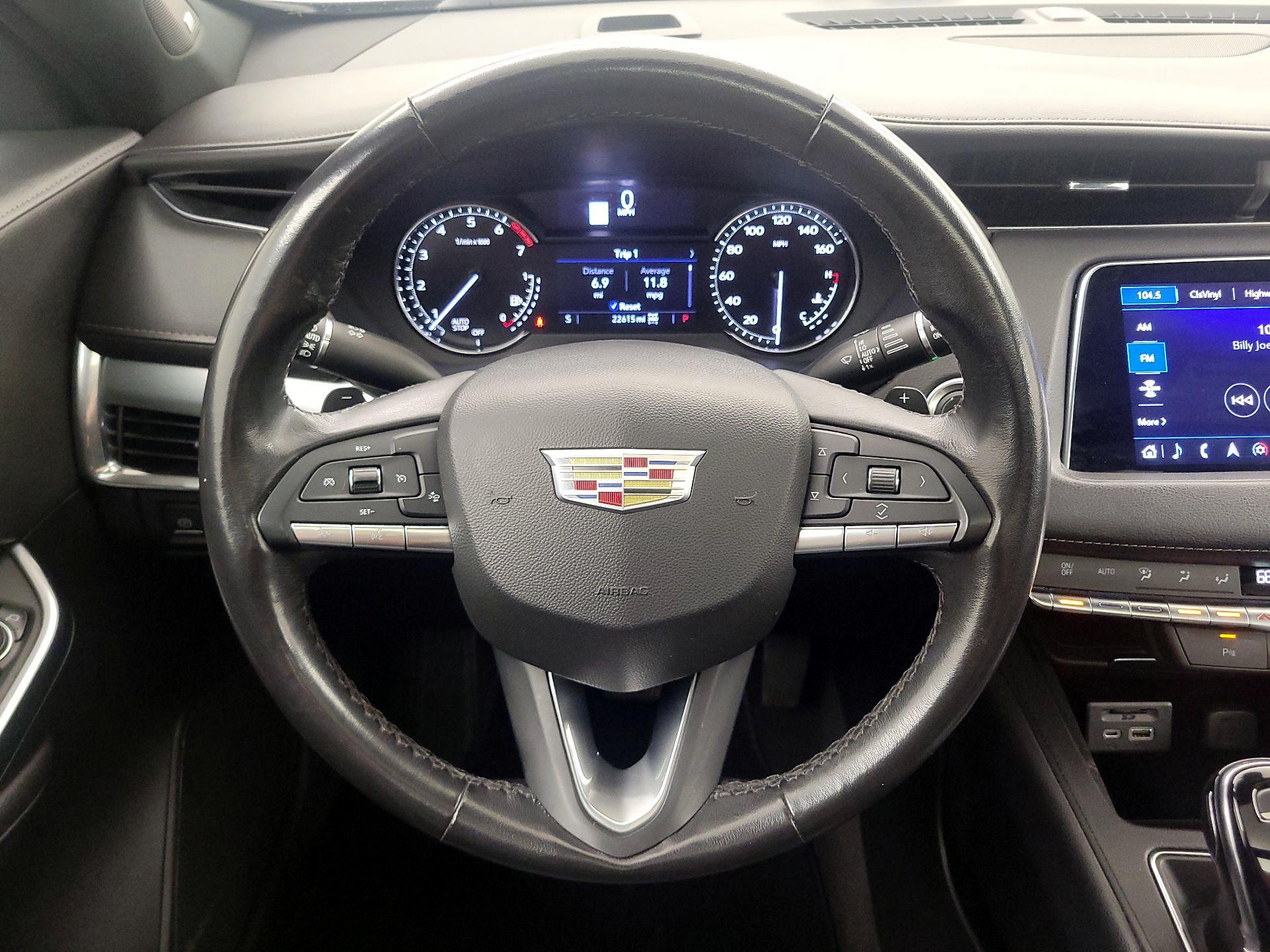 Thumbnail: 2020 Cadillac XT4 - 10
