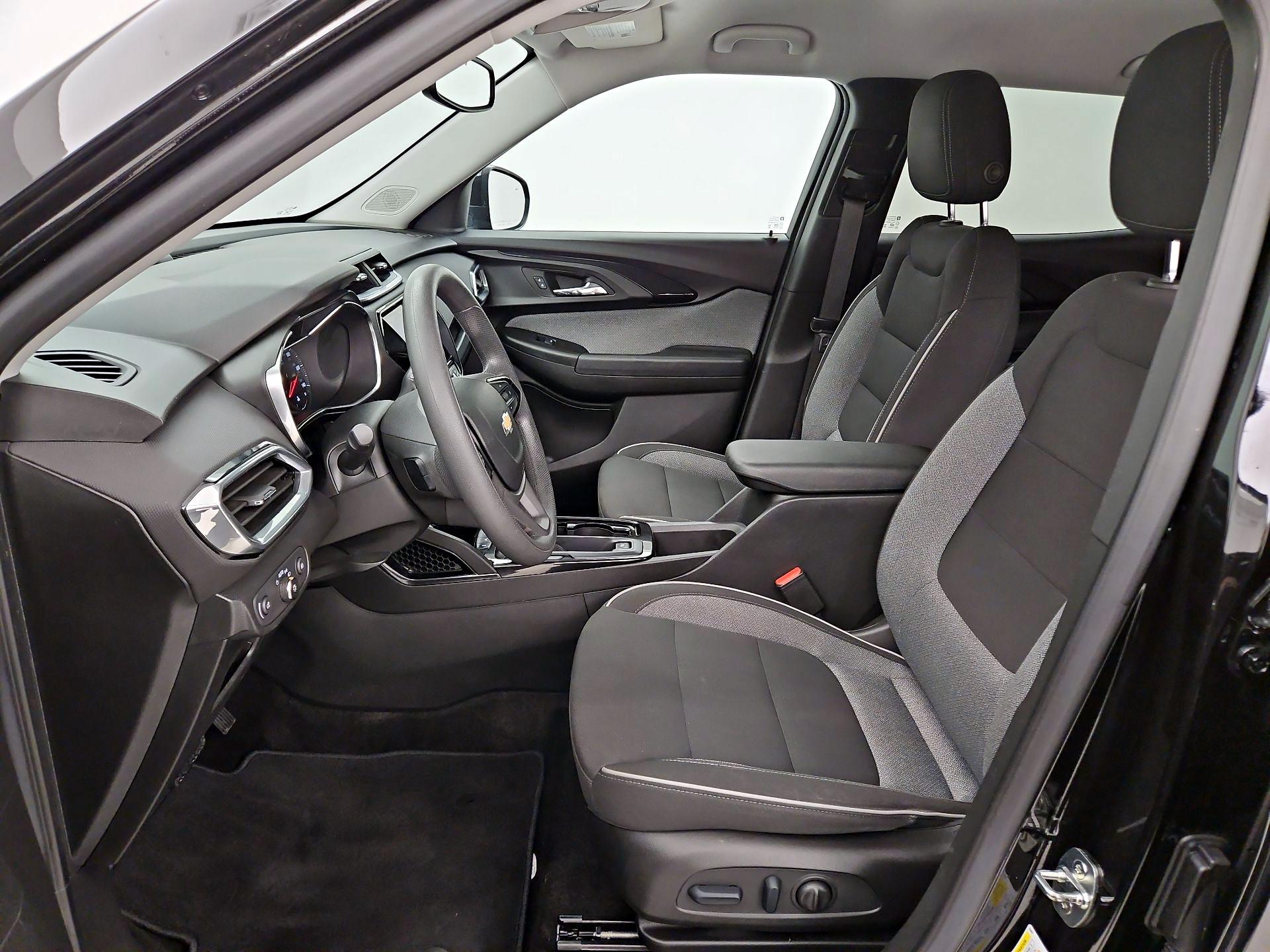 Thumbnail: 2023 Chevrolet TrailBlazer - 11