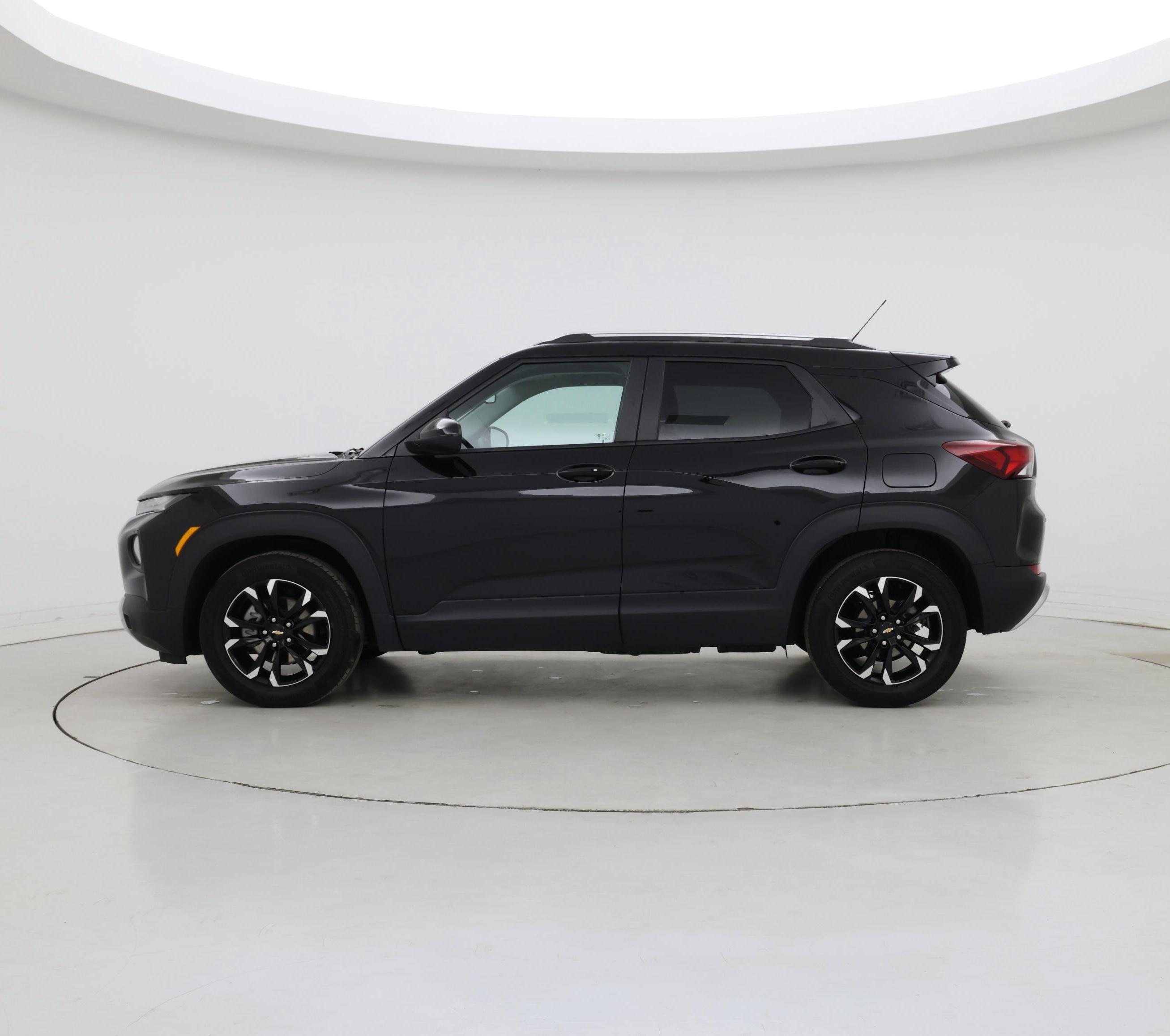 Thumbnail: 2023 Chevrolet TrailBlazer - 3