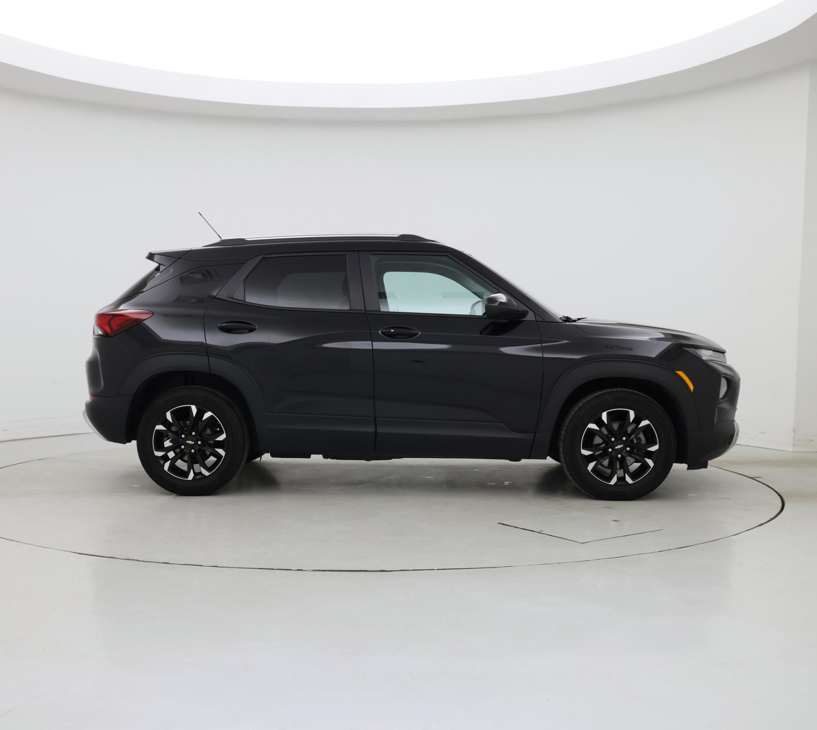 Thumbnail: 2023 Chevrolet TrailBlazer - 7