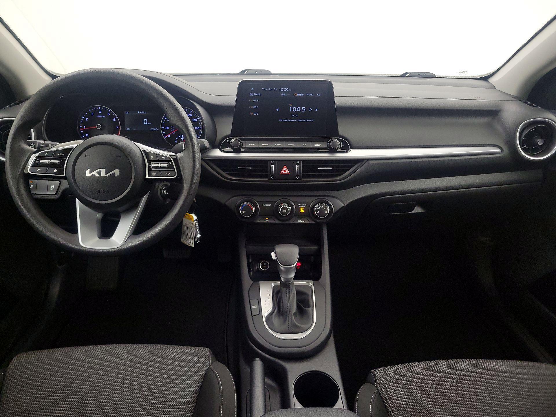 Thumbnail: 2024 Kia Forte - 9
