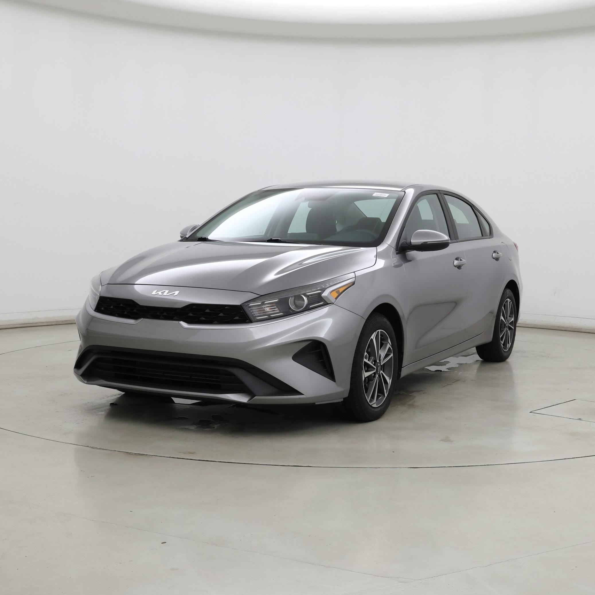Thumbnail: 2024 Kia Forte - 4