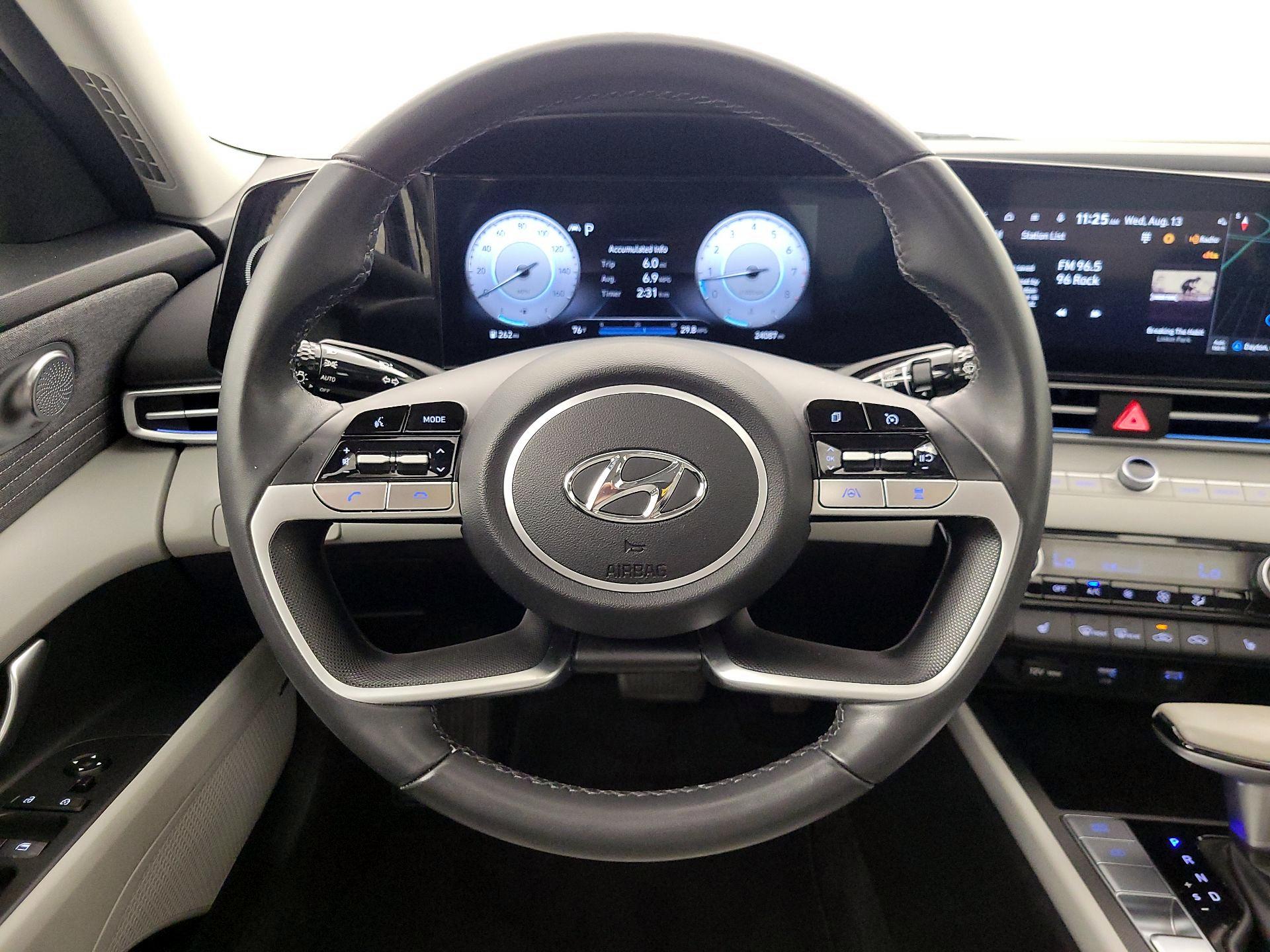 Thumbnail: 2023 Hyundai Elantra - 10
