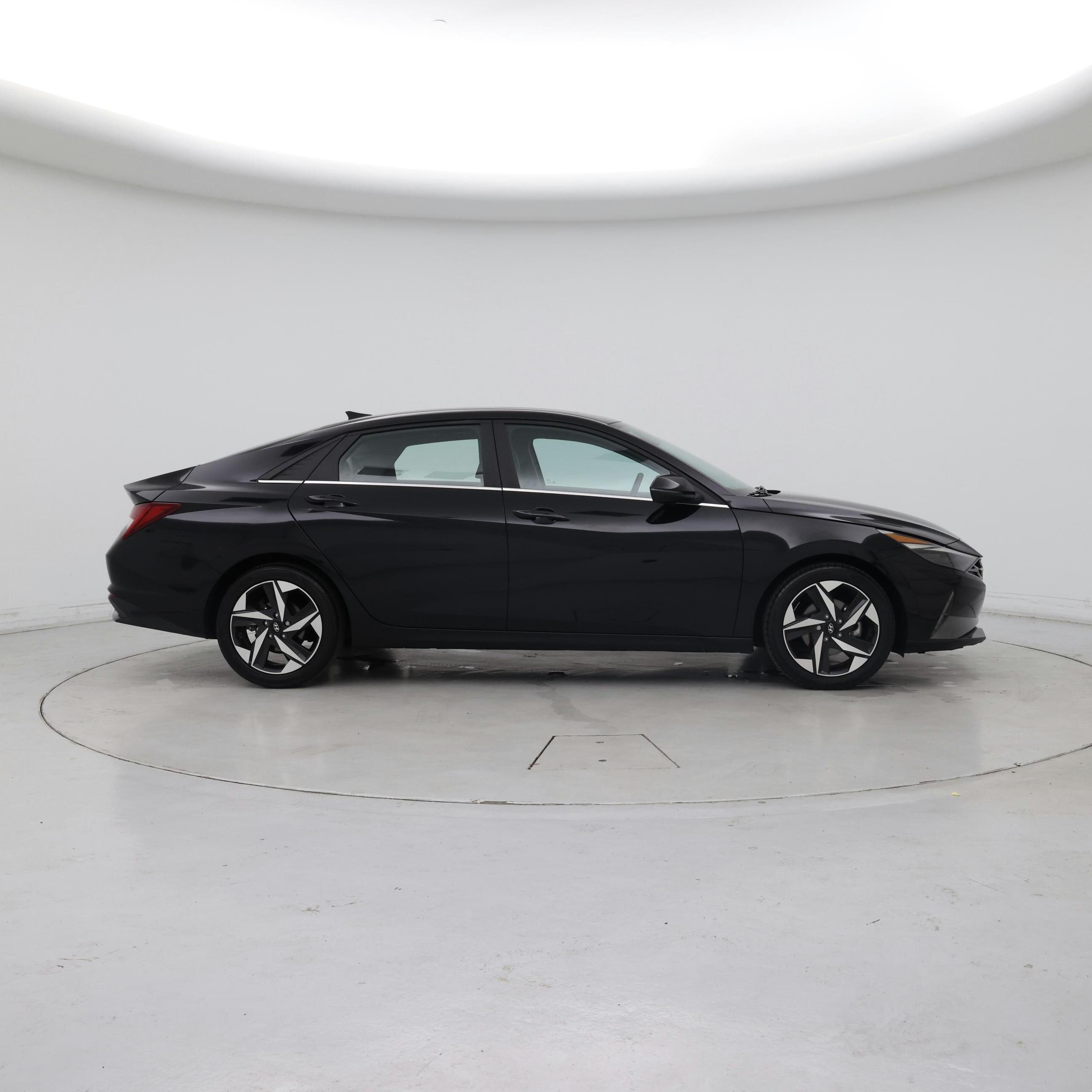 Thumbnail: 2023 Hyundai Elantra - 7