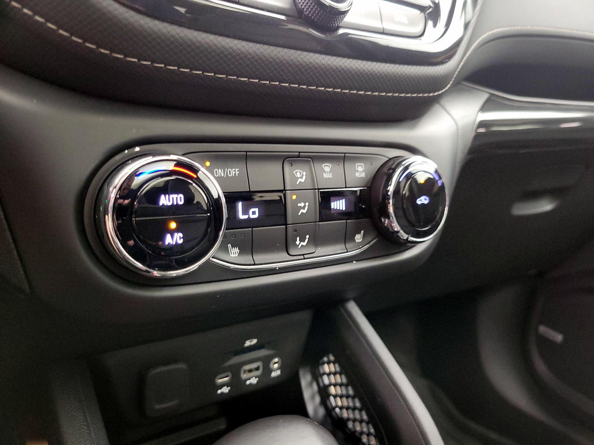 Thumbnail: 2023 Chevrolet TrailBlazer - 16