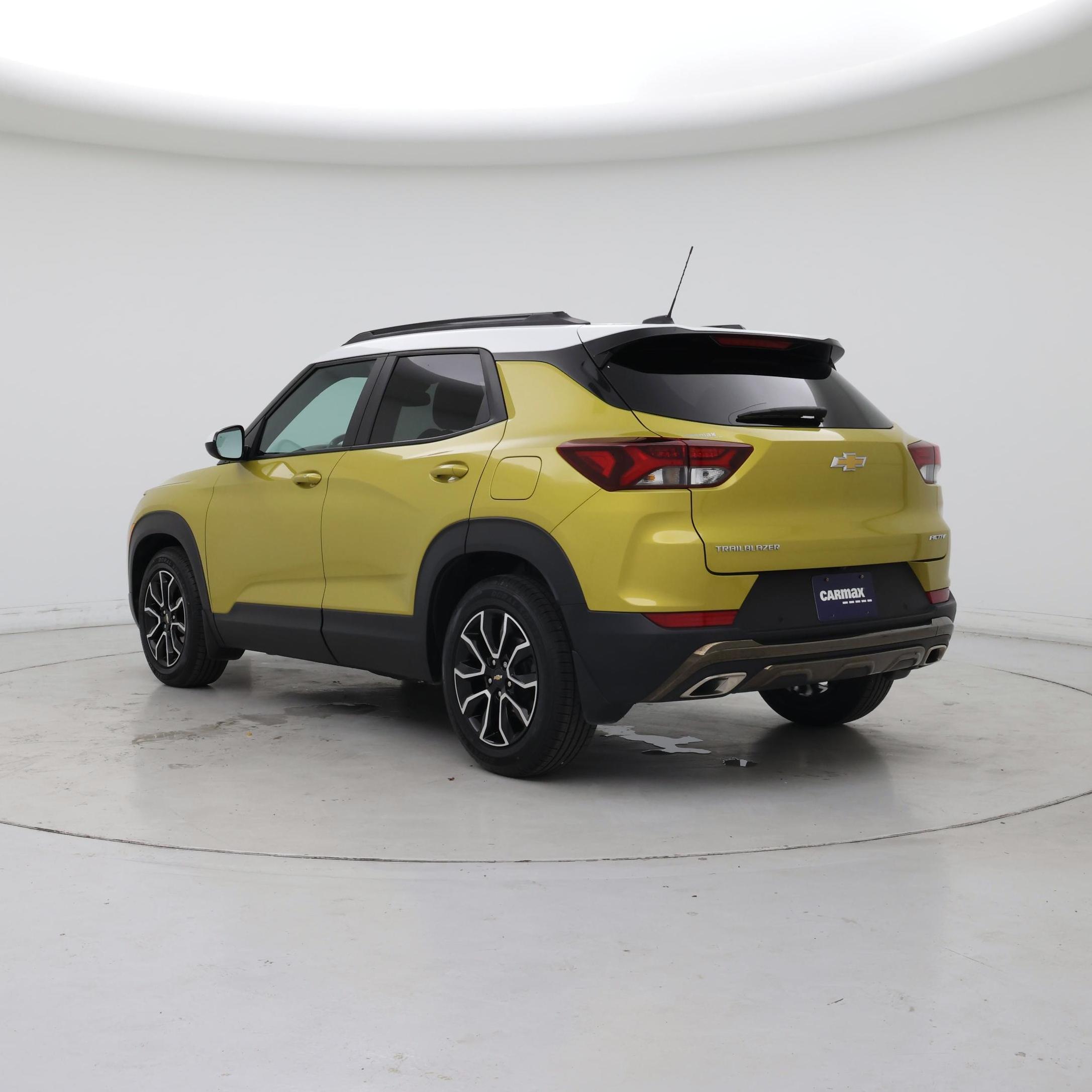 Thumbnail: 2023 Chevrolet TrailBlazer - 2