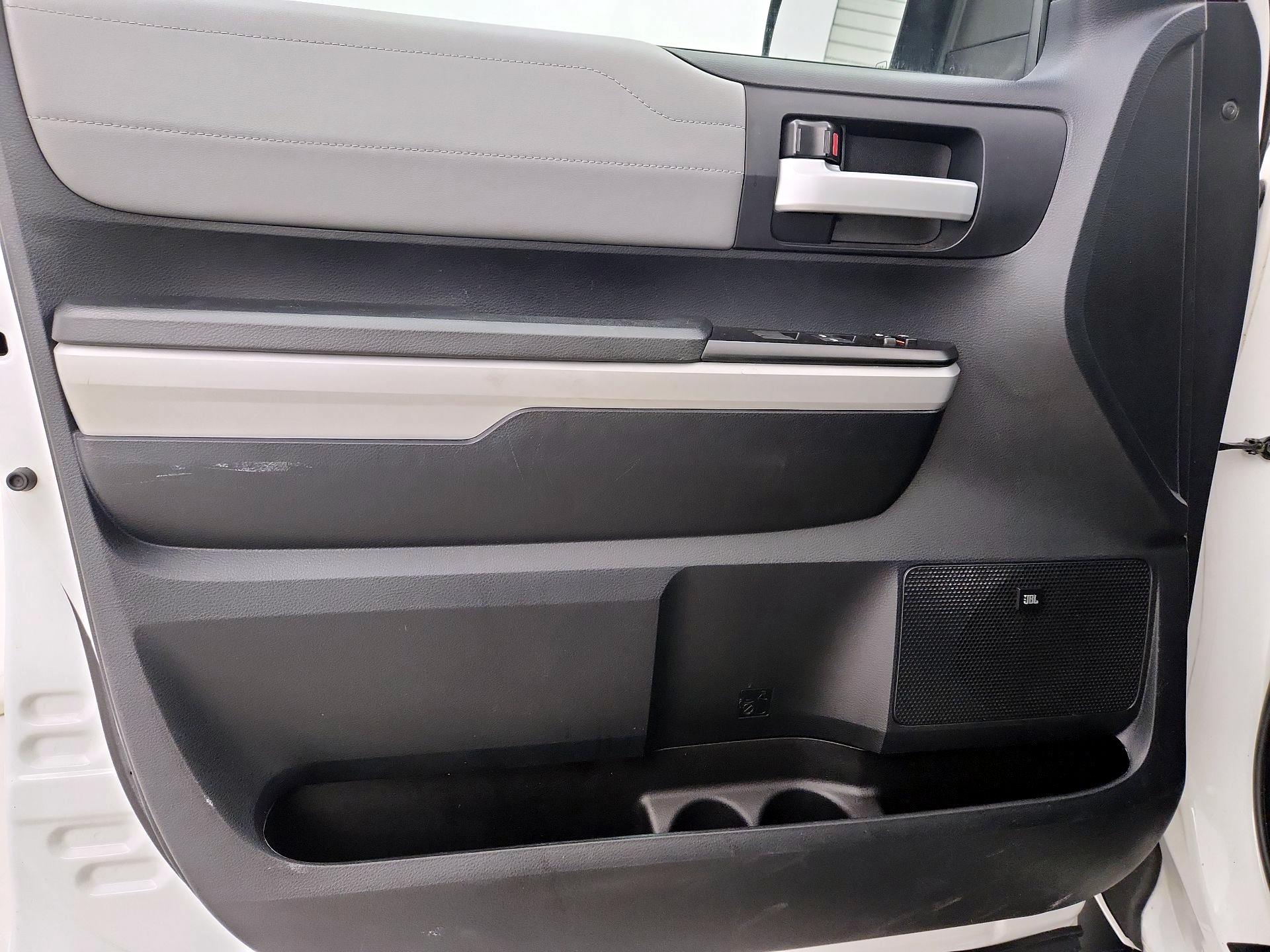 Thumbnail: 2018 Toyota Tundra - 12