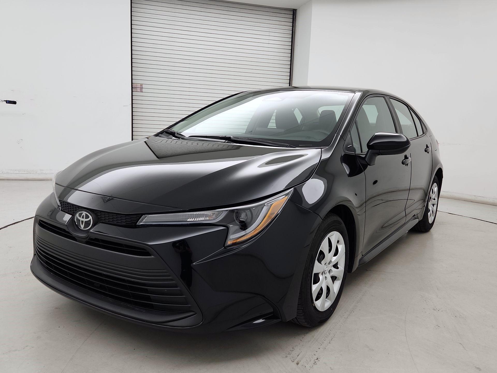Thumbnail: 2023 Toyota Corolla - 3