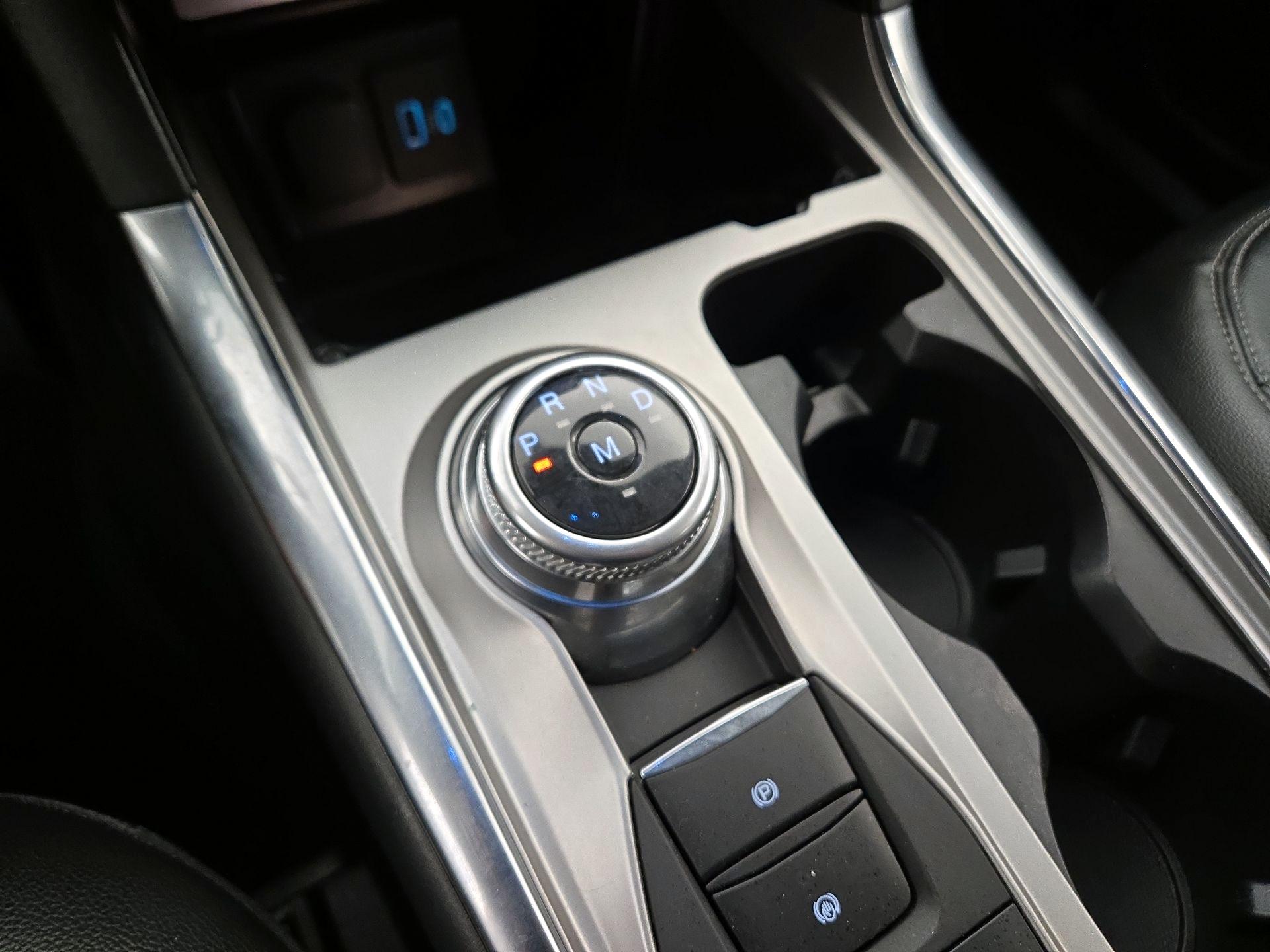 Thumbnail: 2020 Ford Explorer - 17