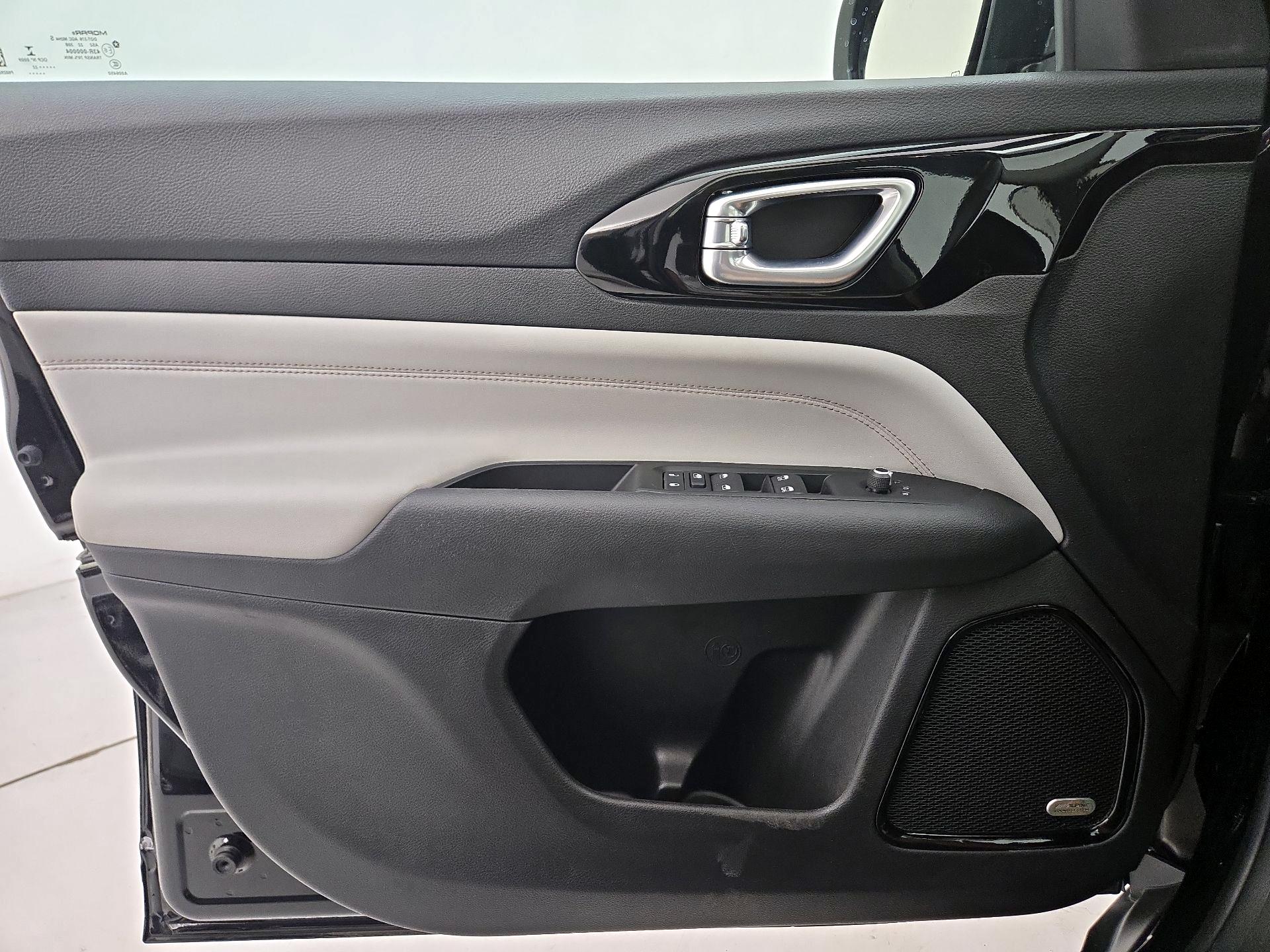 Thumbnail: 2022 Jeep Compass - 12