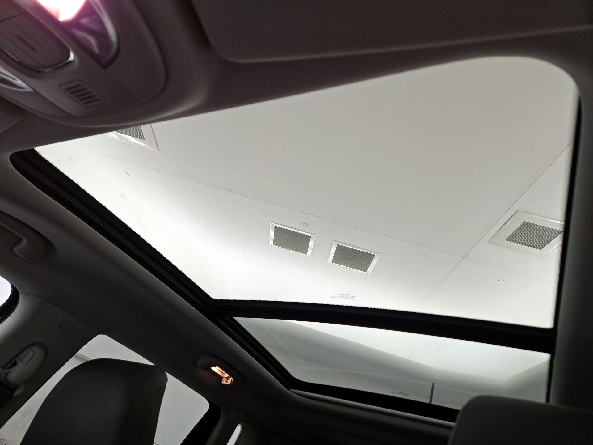 Thumbnail: 2022 Jeep Compass - 19