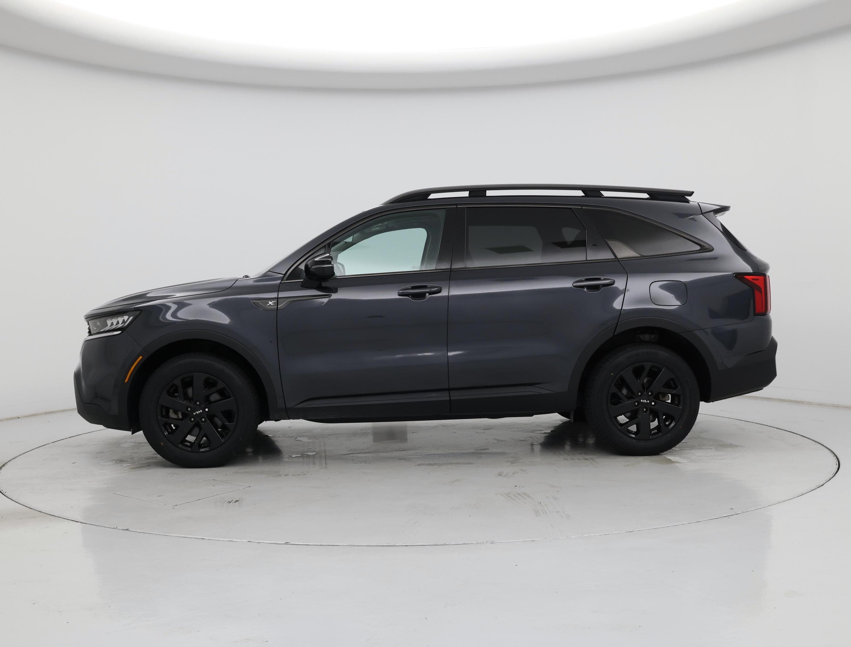 Thumbnail: 2023 Kia Sorento - 3