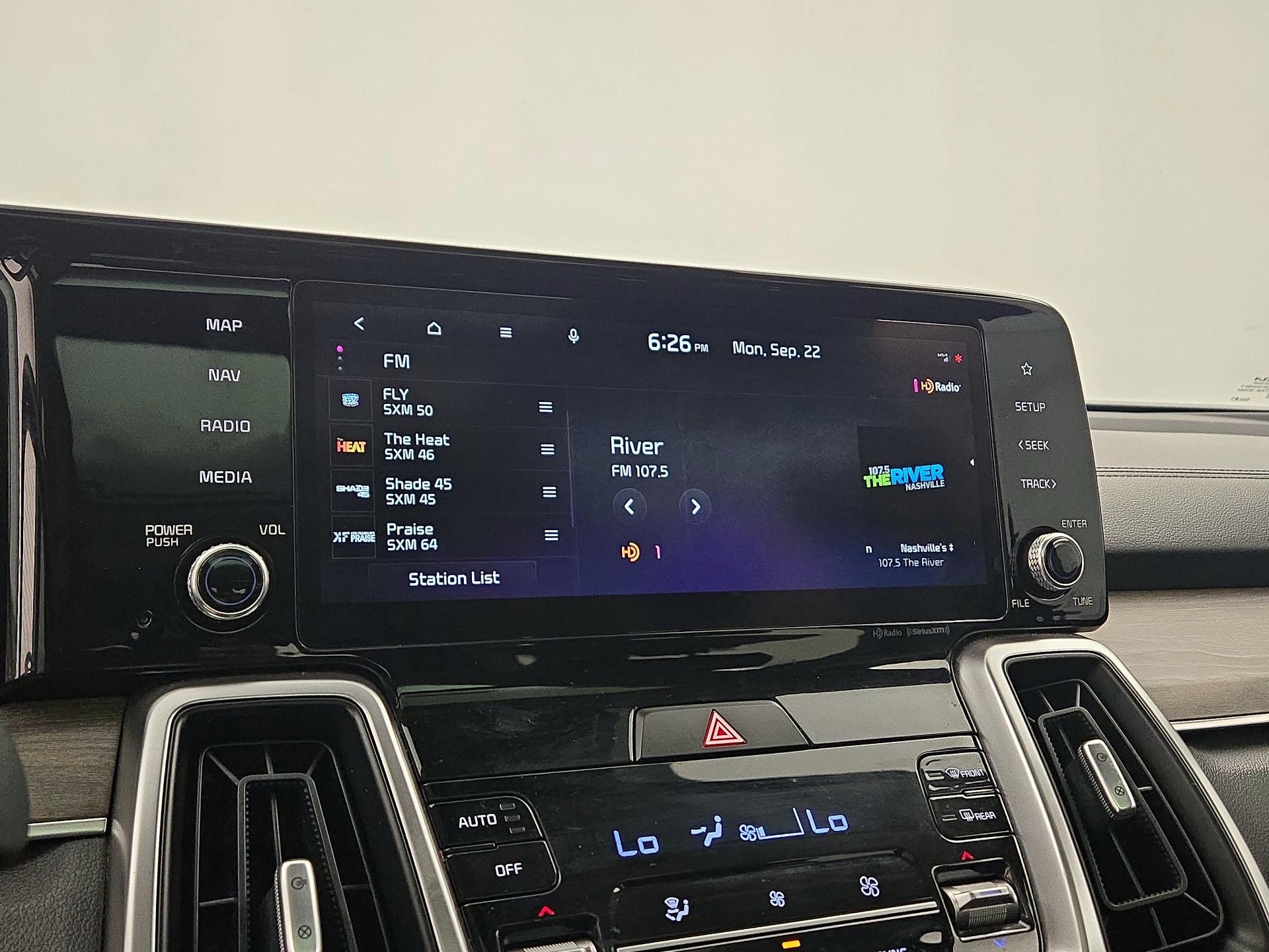 Thumbnail: 2022 Kia Sorento - 15