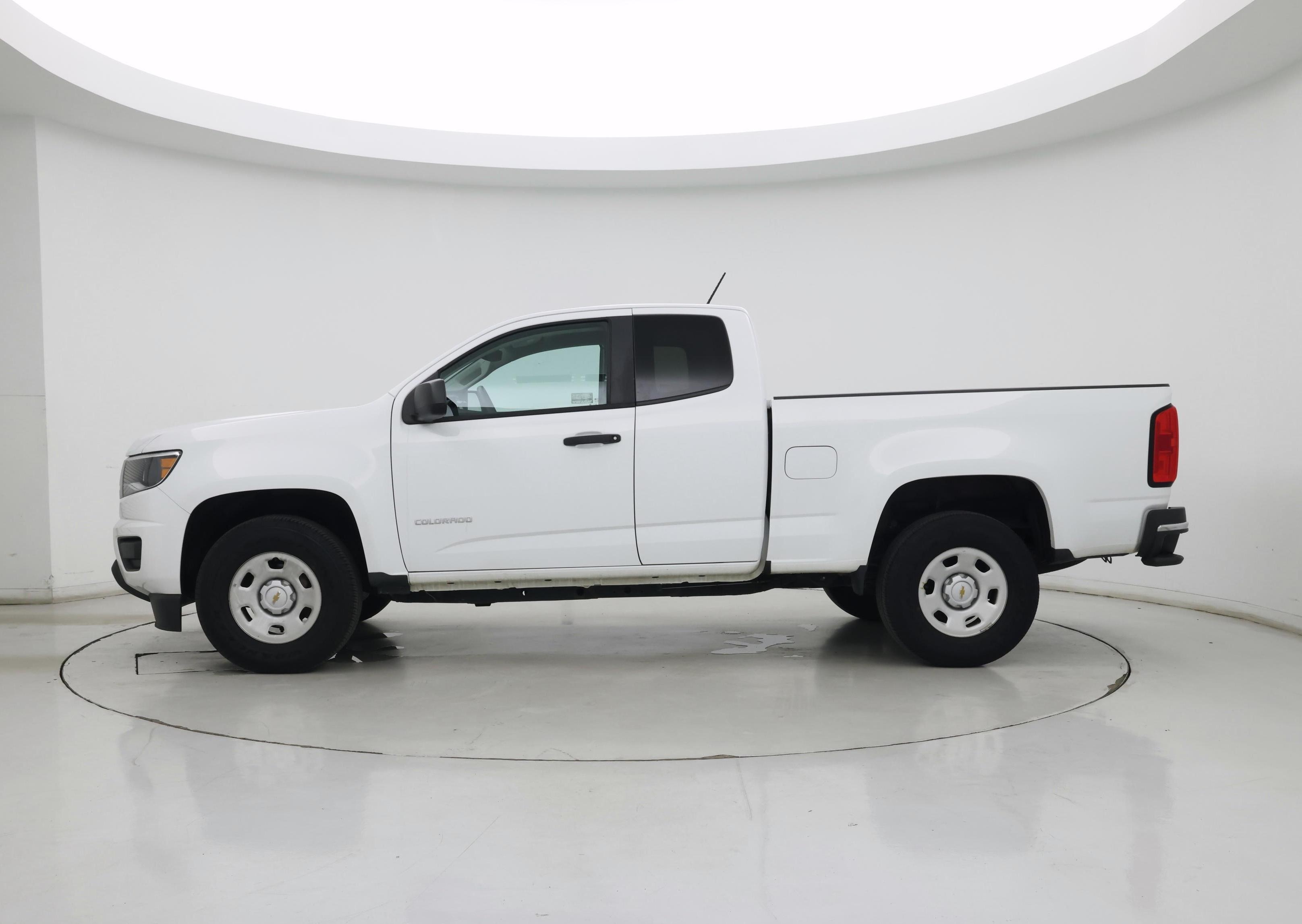 Thumbnail: 2020 Chevrolet Colorado - 3