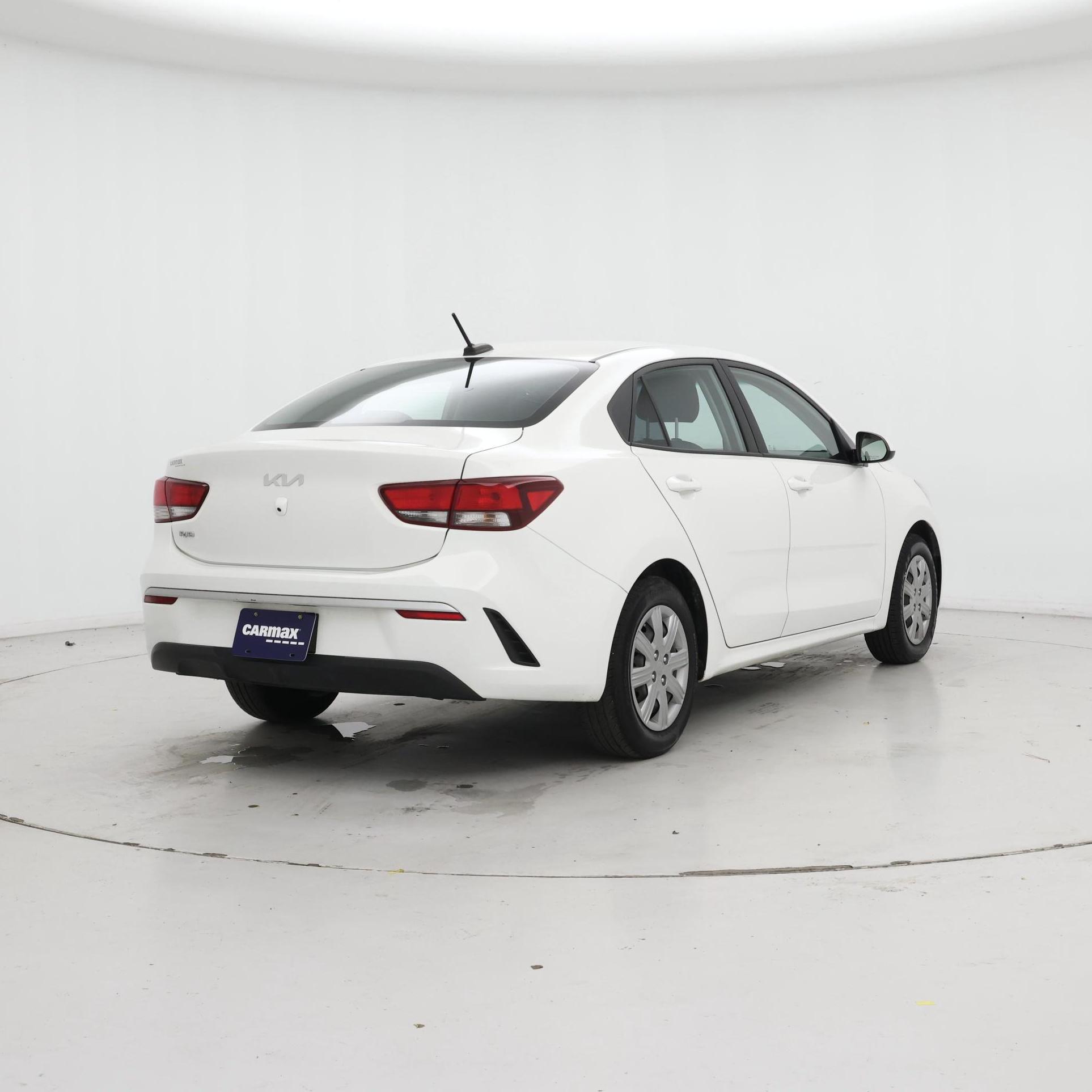 Thumbnail: 2022 Kia Rio - 8