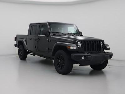 Gray 2022 Jeep Gladiator Altitude