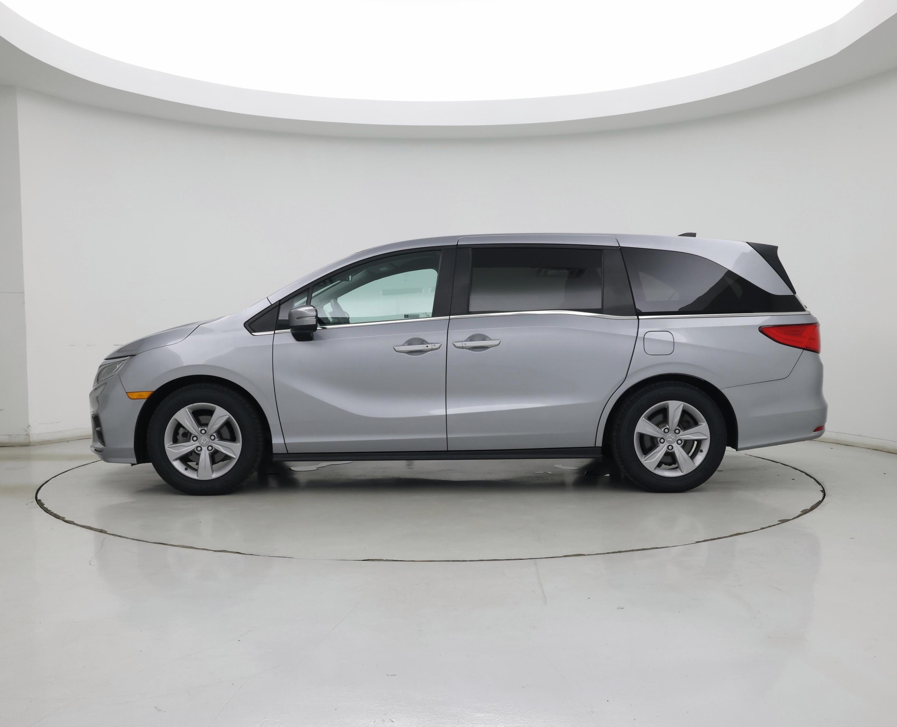 Thumbnail: 2020 Honda Odyssey - 3