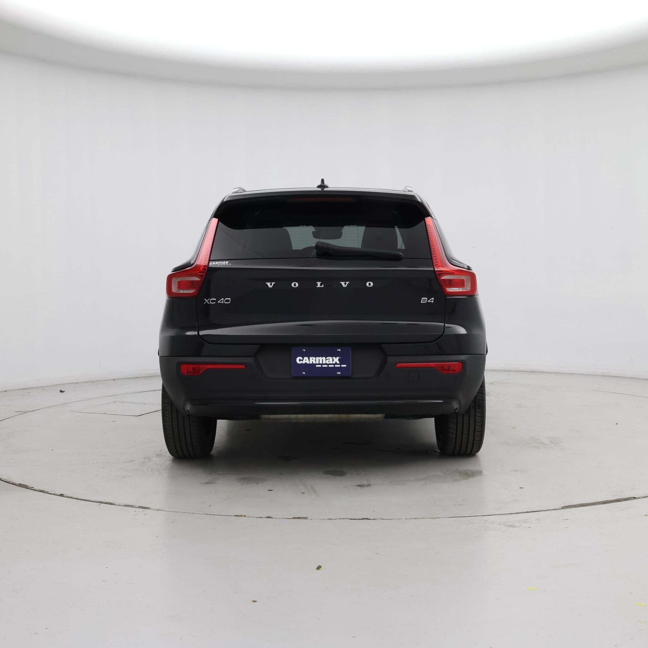 Thumbnail: 2023 Volvo XC40 - 6