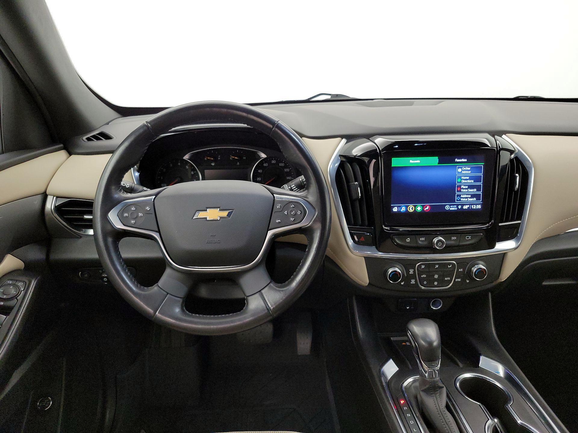 Thumbnail: 2022 Chevrolet Traverse - 10