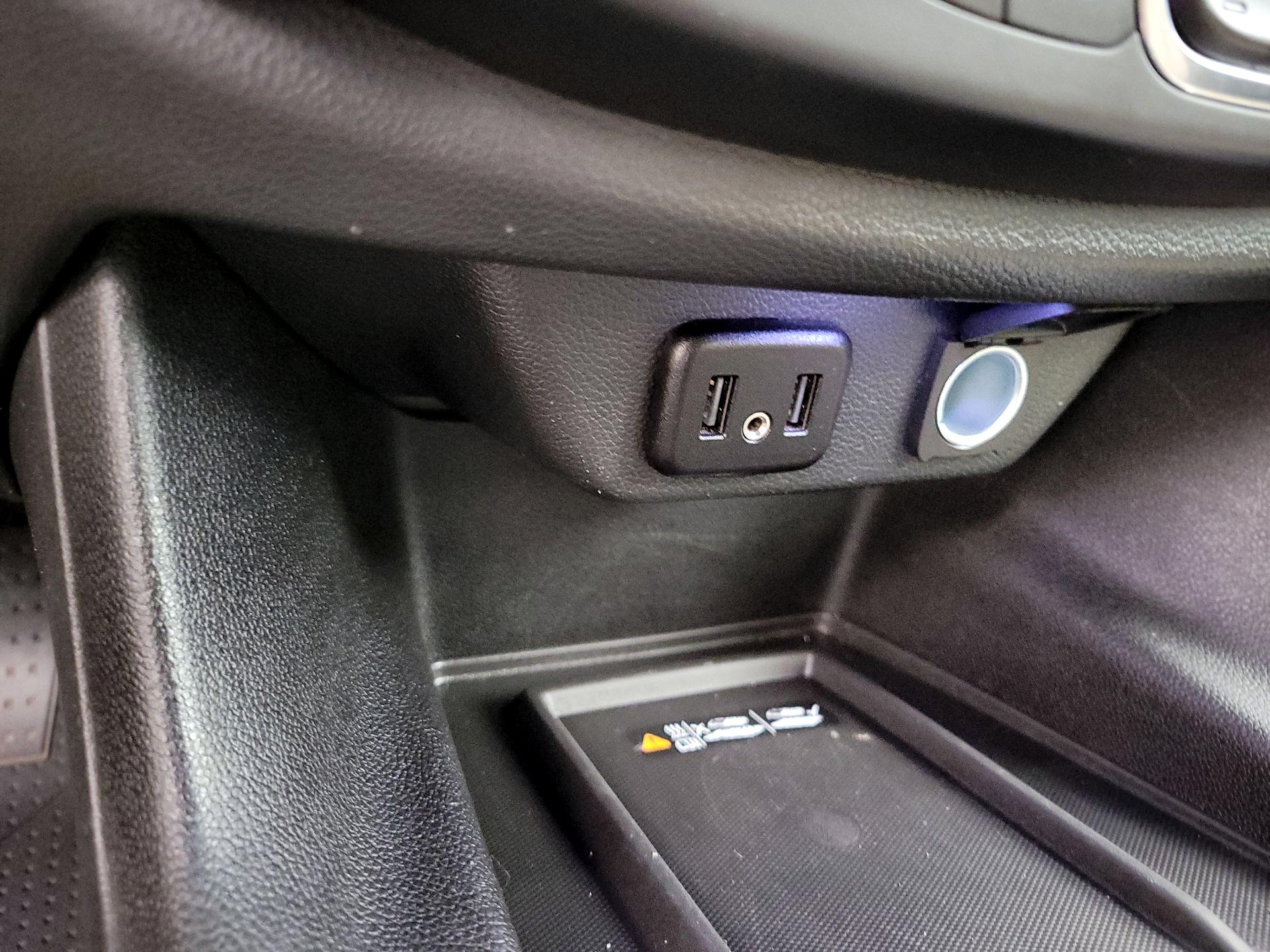 Thumbnail: 2022 Chevrolet Traverse - 19