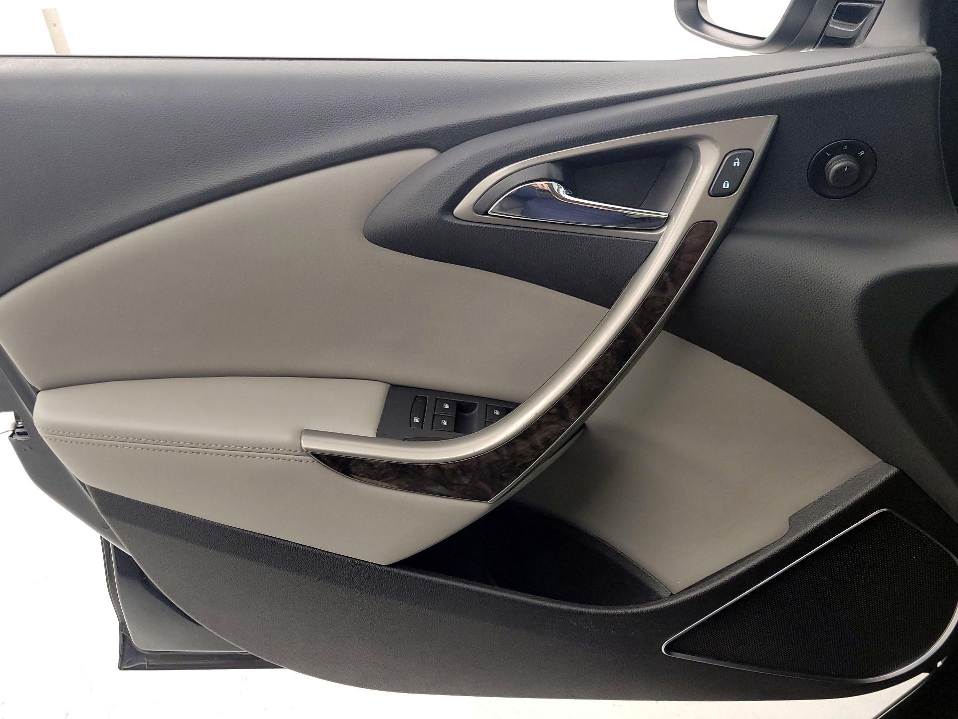 Thumbnail: 2016 Buick Verano - 12