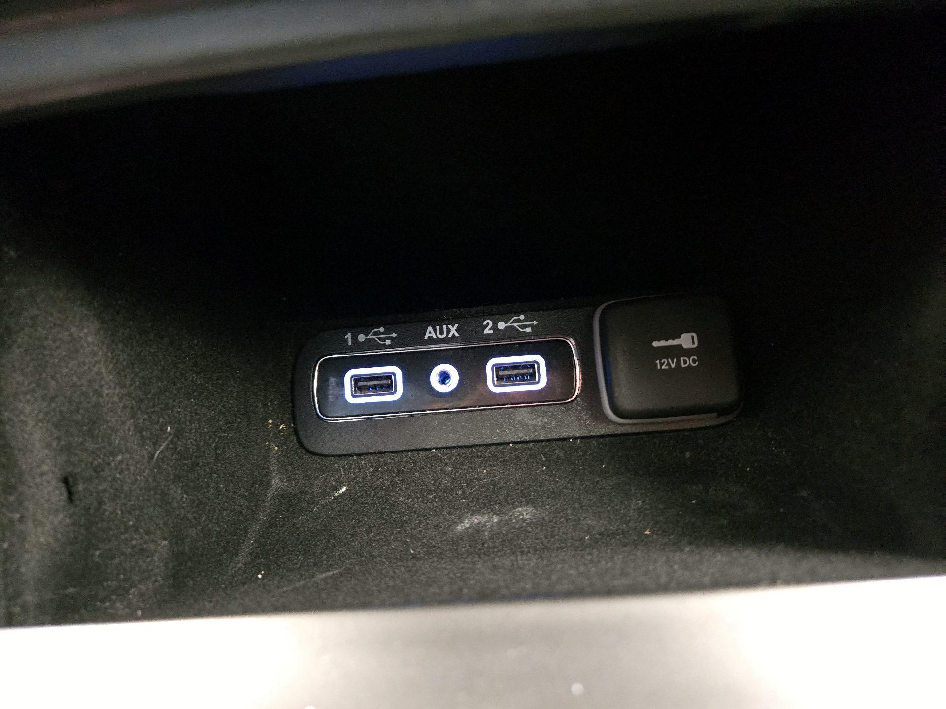 Thumbnail: 2021 Jeep Grand Cherokee - 19