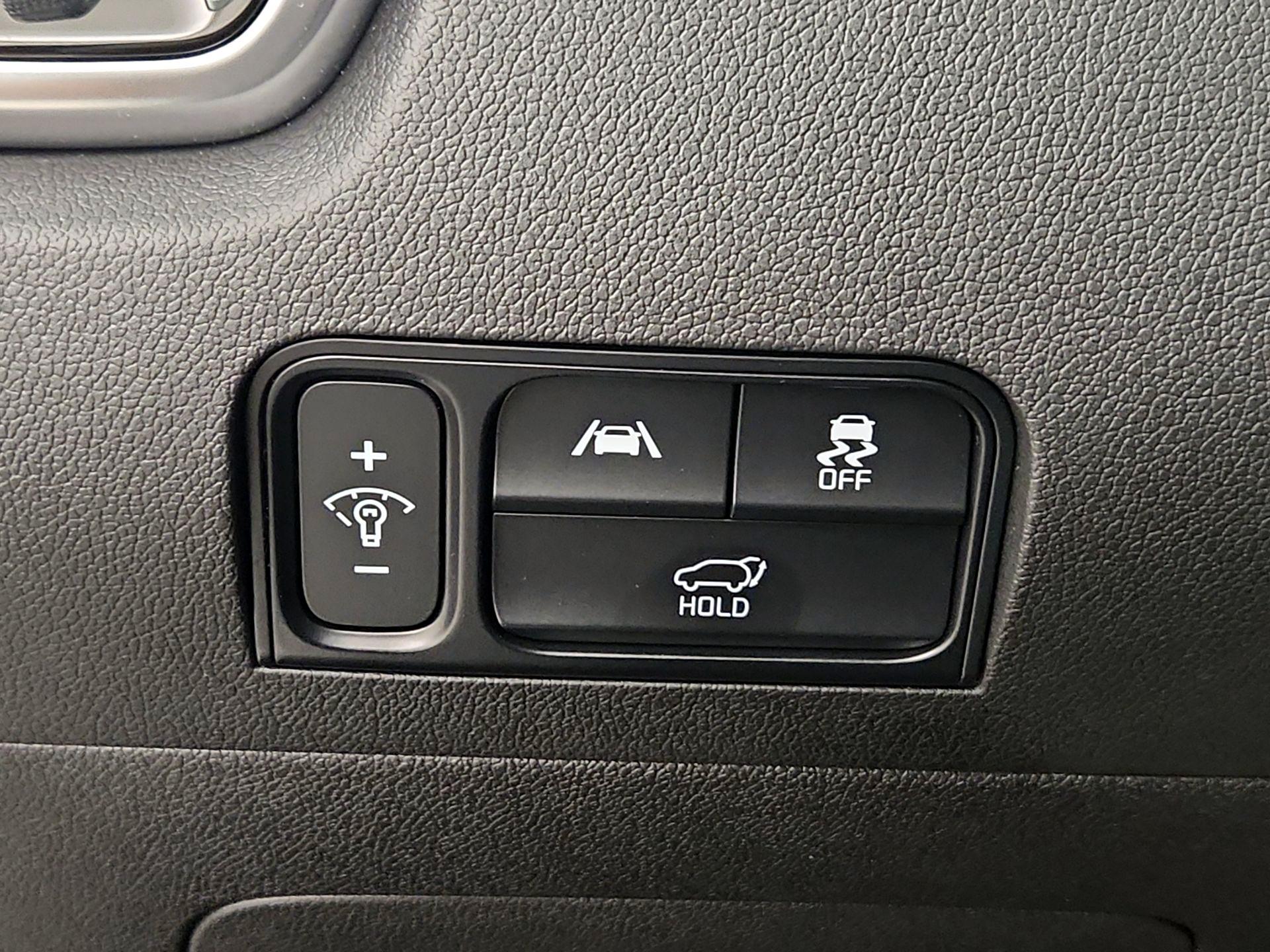 Thumbnail: 2023 Kia Sorento - 13