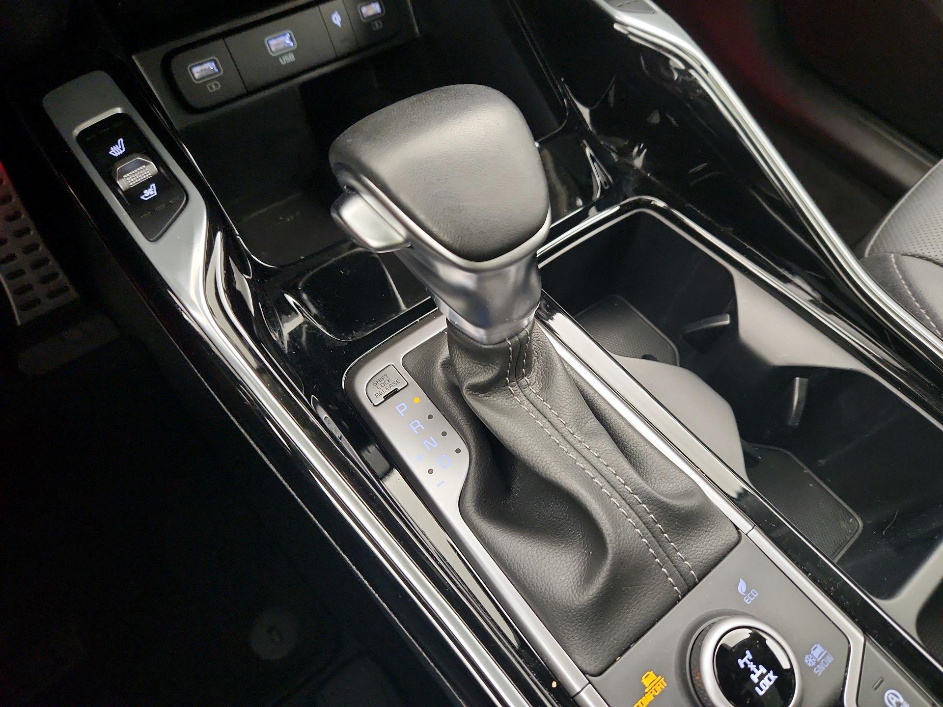 Thumbnail: 2023 Kia Sorento - 18