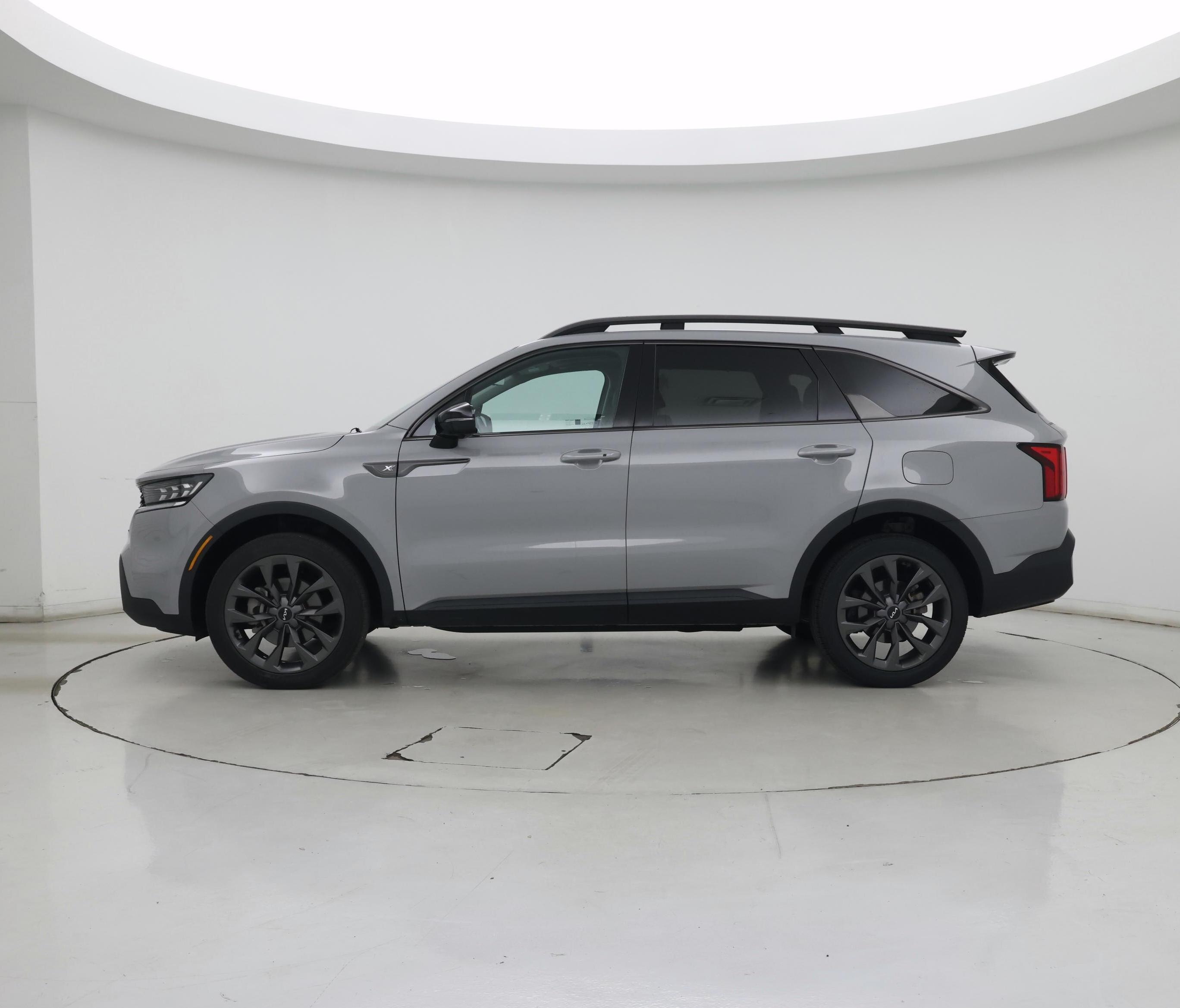 Thumbnail: 2023 Kia Sorento - 3