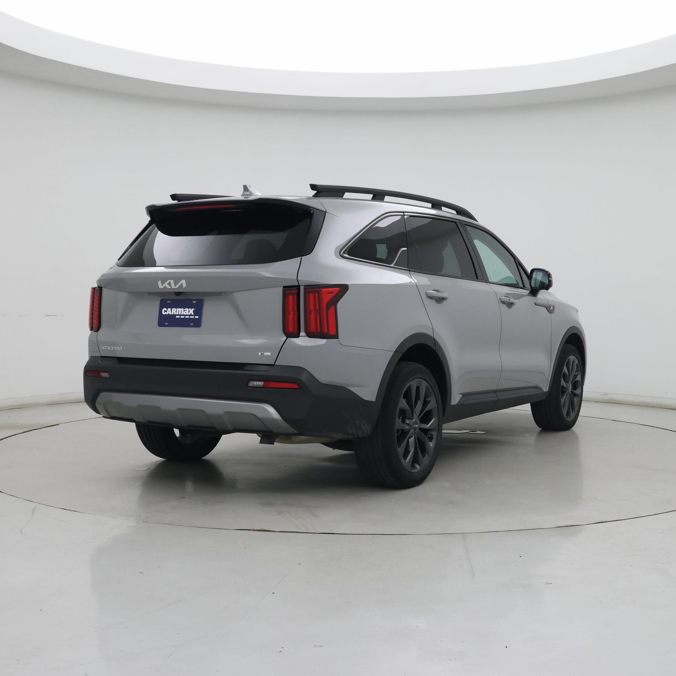 Thumbnail: 2023 Kia Sorento - 8