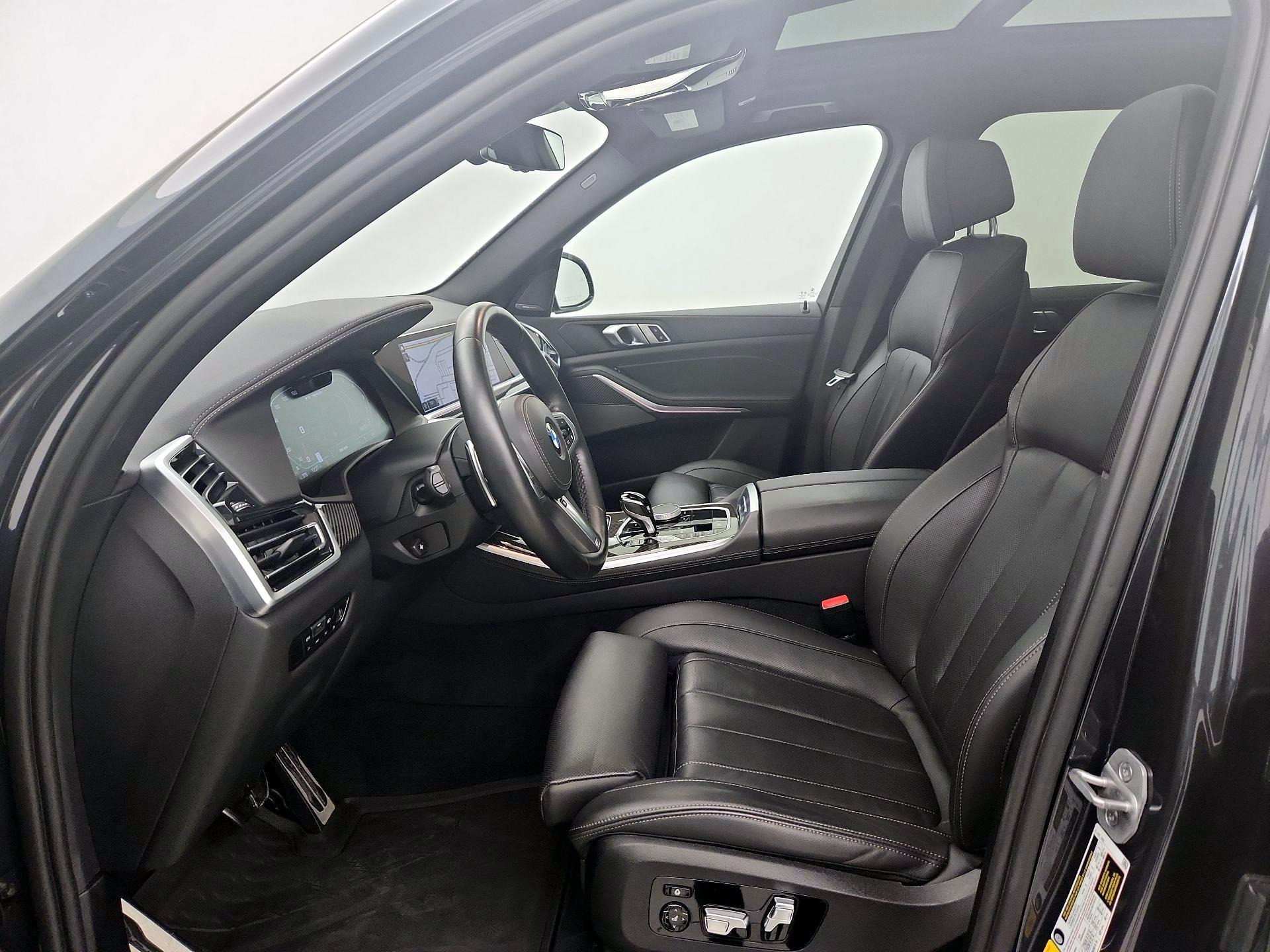 Thumbnail: 2022 BMW X5 - 11