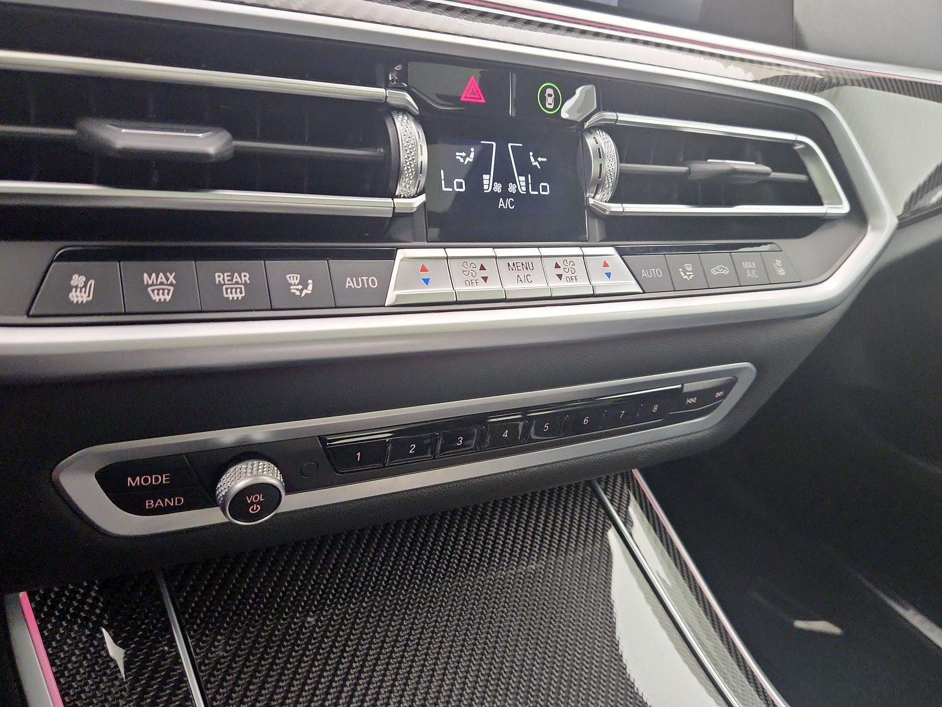 Thumbnail: 2022 BMW X5 - 17
