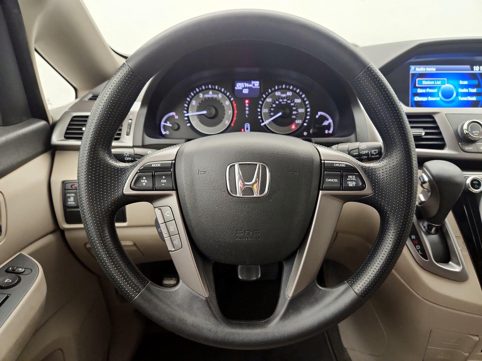 Thumbnail: 2016 Honda Odyssey - 10