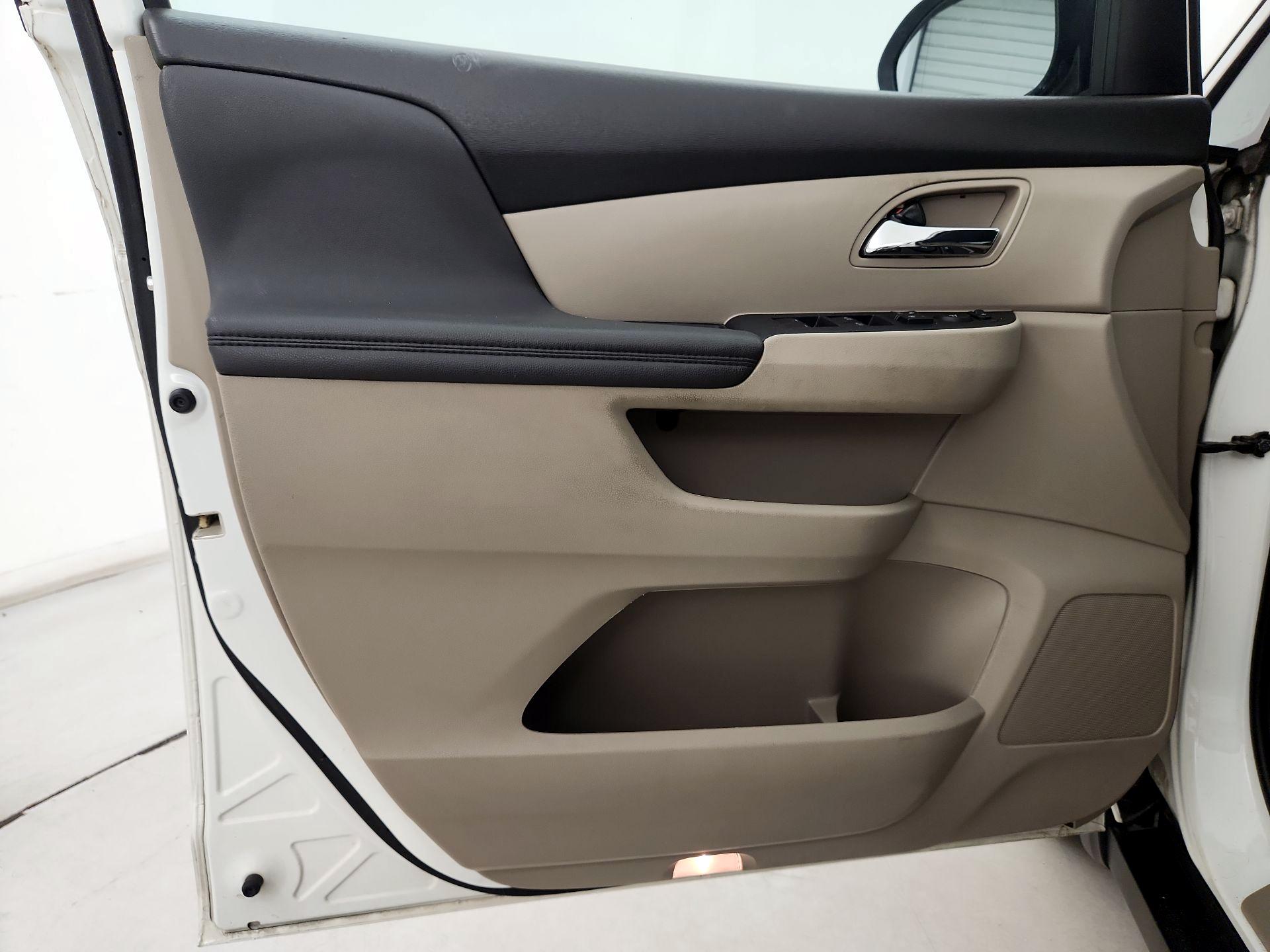 Thumbnail: 2016 Honda Odyssey - 12