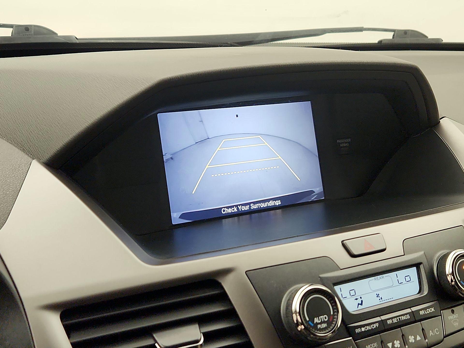Thumbnail: 2016 Honda Odyssey - 14
