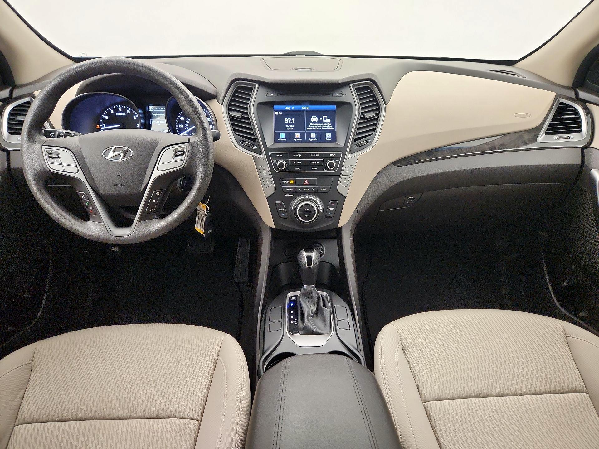 Thumbnail: 2017 Hyundai Santa Fe - 9