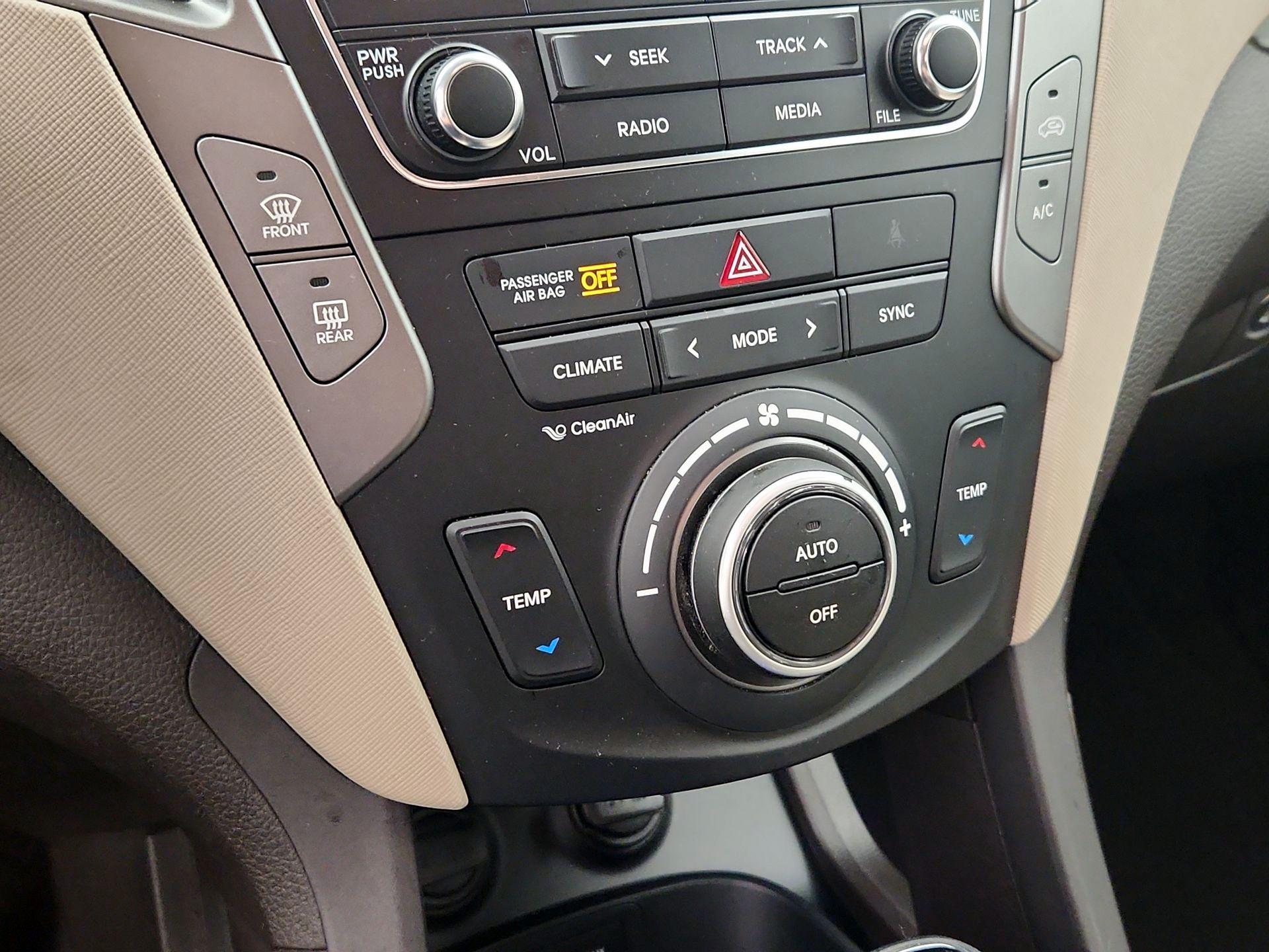 Thumbnail: 2017 Hyundai Santa Fe - 16