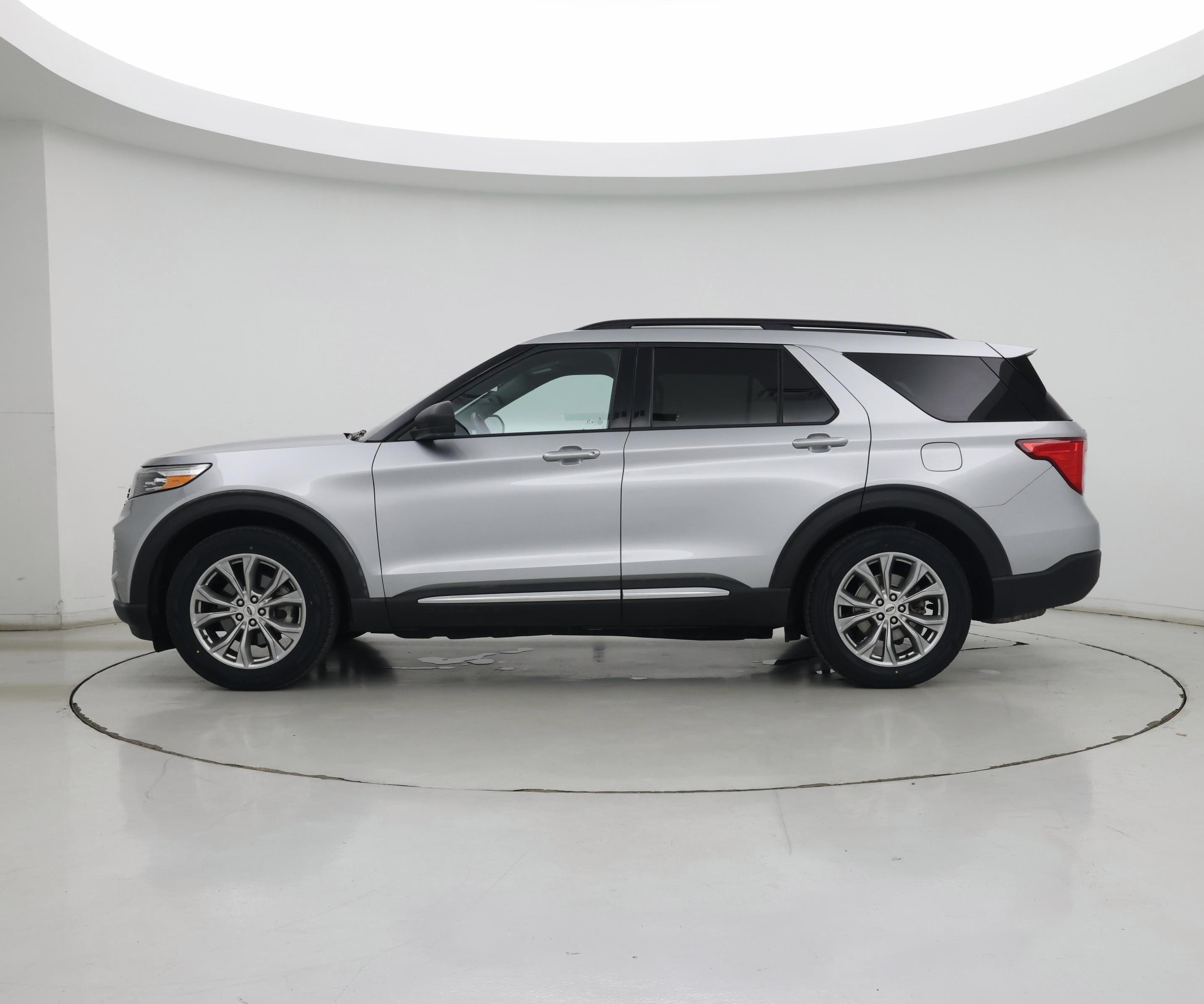 Thumbnail: 2020 Ford Explorer - 3