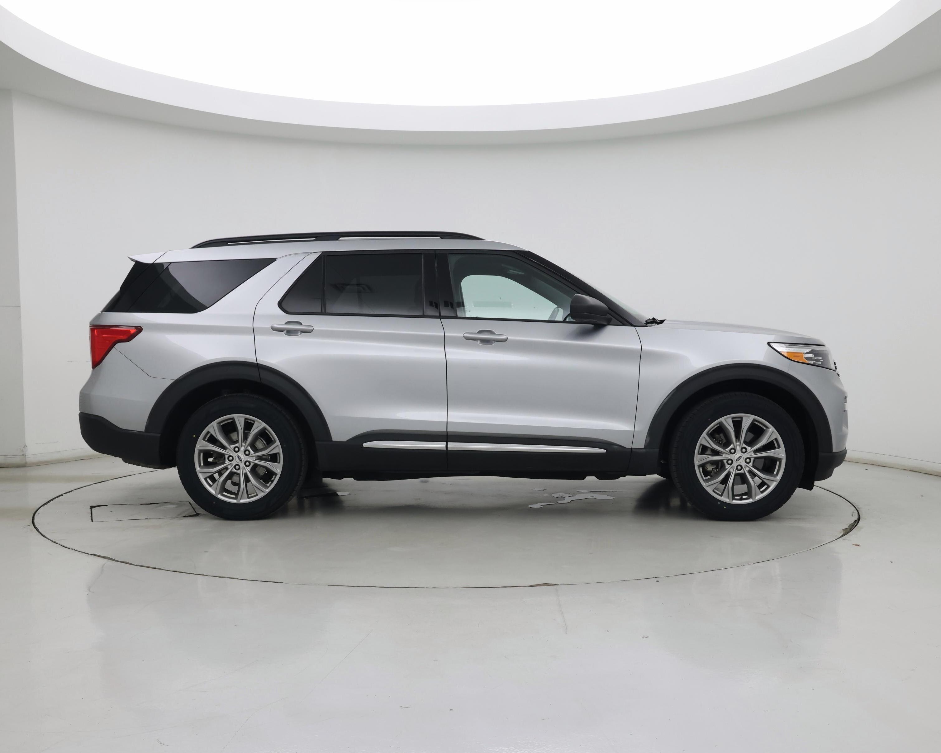 Thumbnail: 2020 Ford Explorer - 7