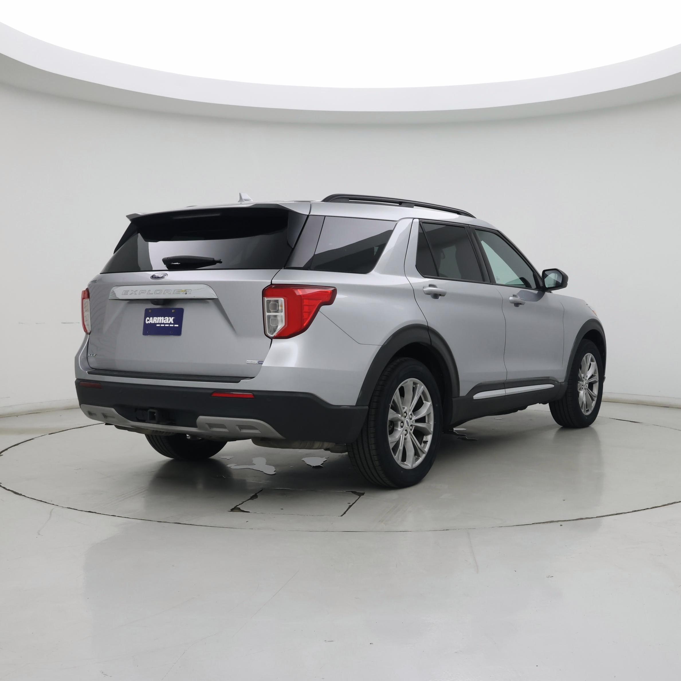 Thumbnail: 2020 Ford Explorer - 8